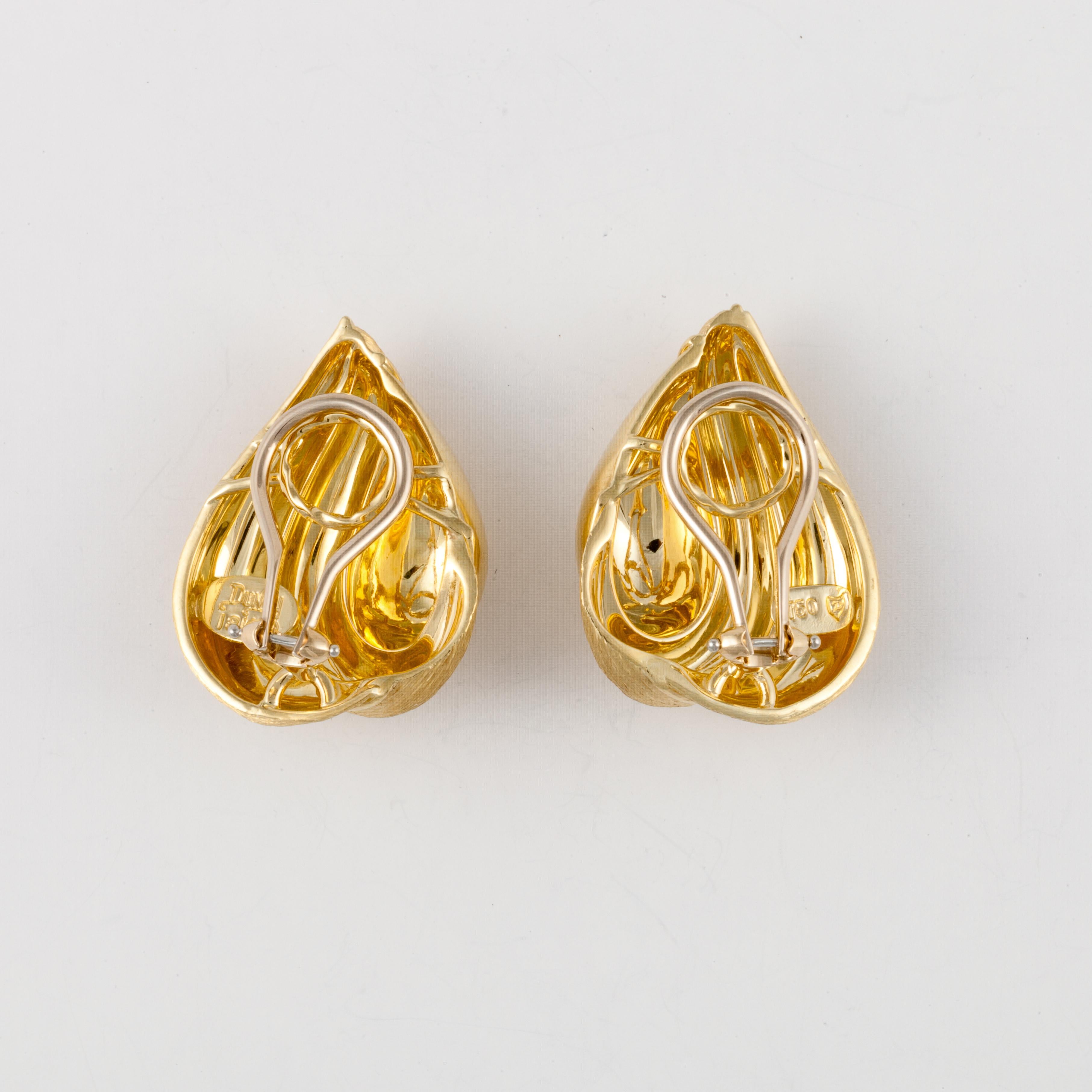 2gm gold earrings