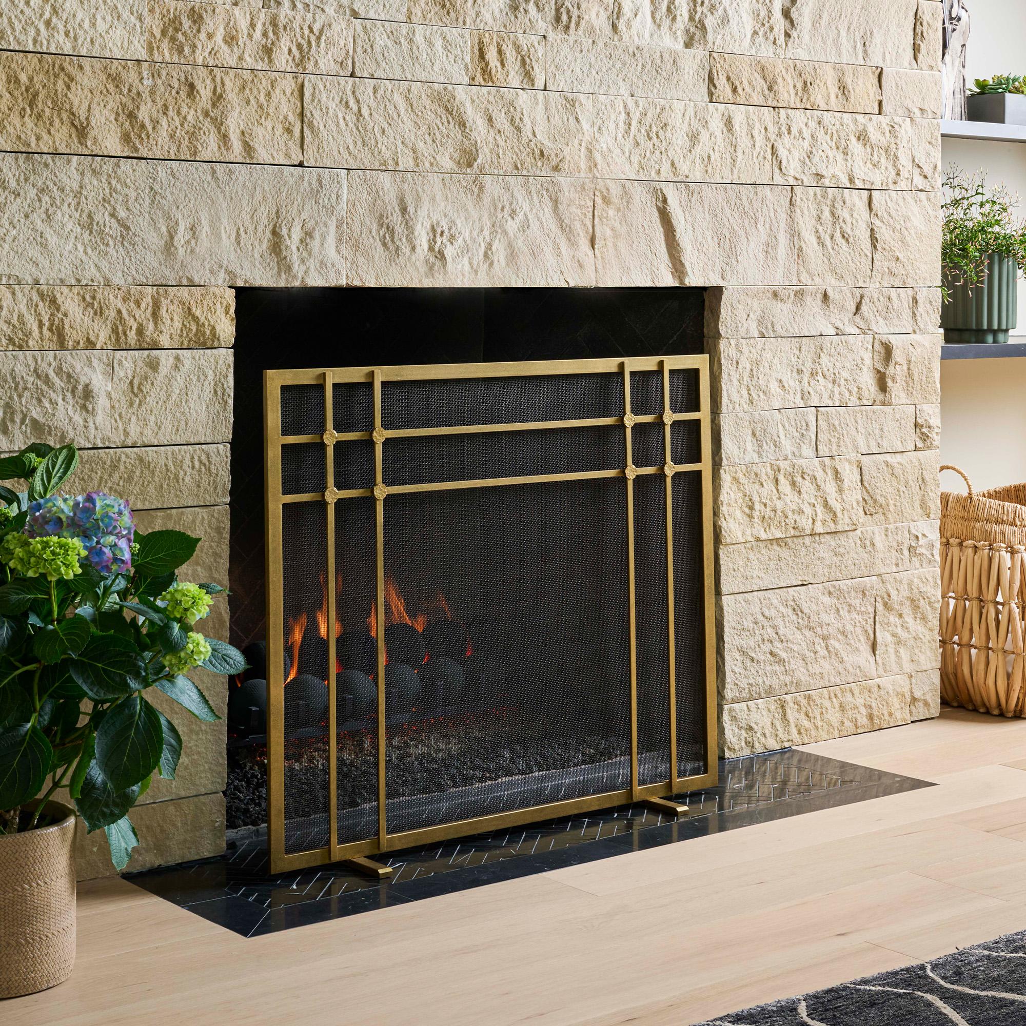Pantalla de chimenea Henry en negro dorado en venta 3