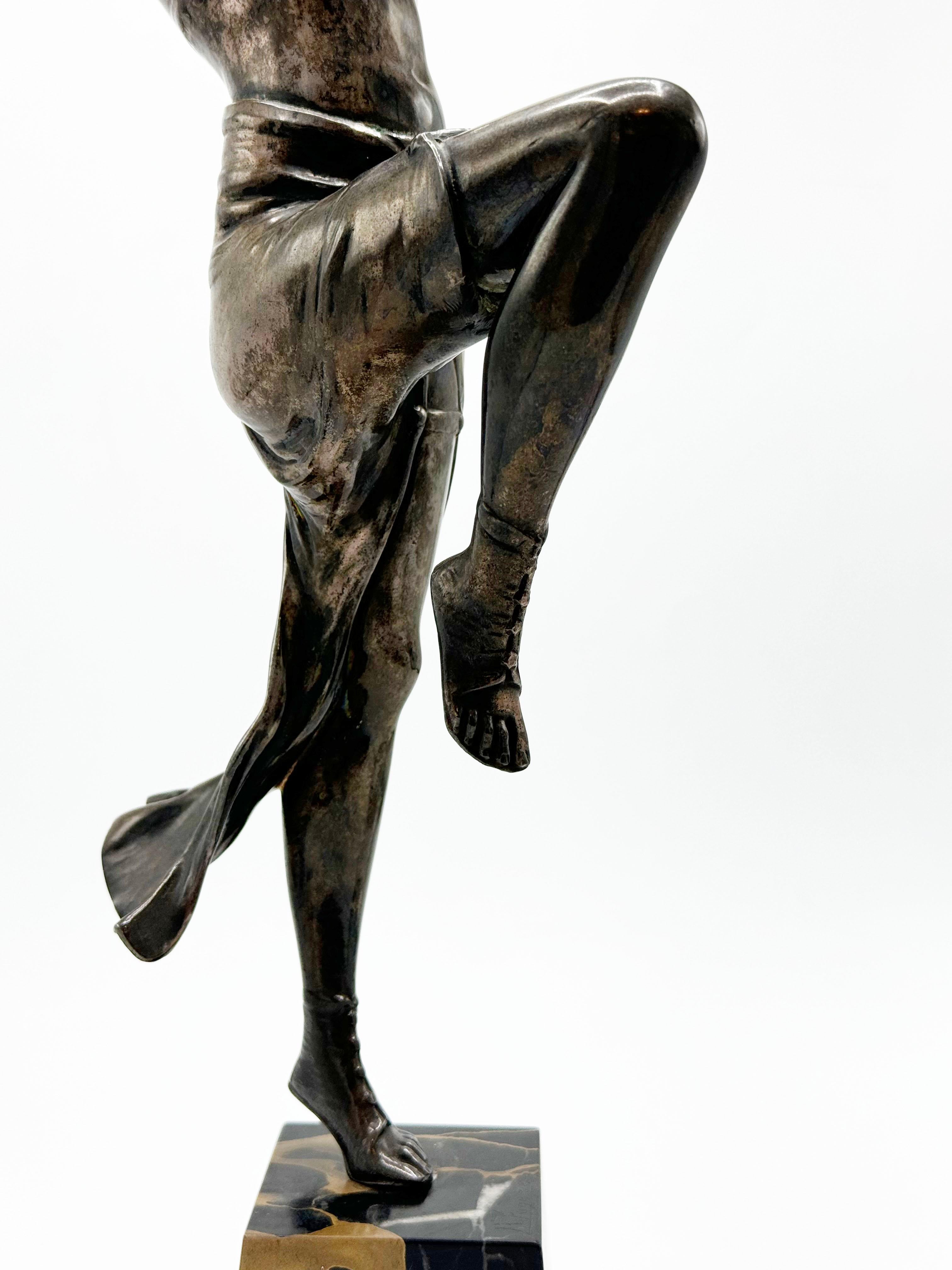 Henry Fugère (1872-1944) Danza egiziana in bronzo, firma H. Fugère sulla base in vendita 1