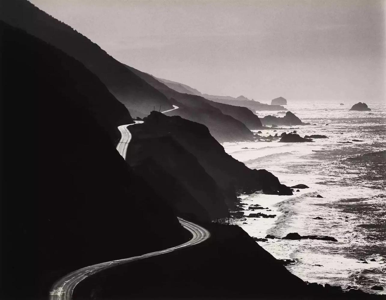Black and White Photograph Henry Gilpin - Highway One, Big Sur, Californie