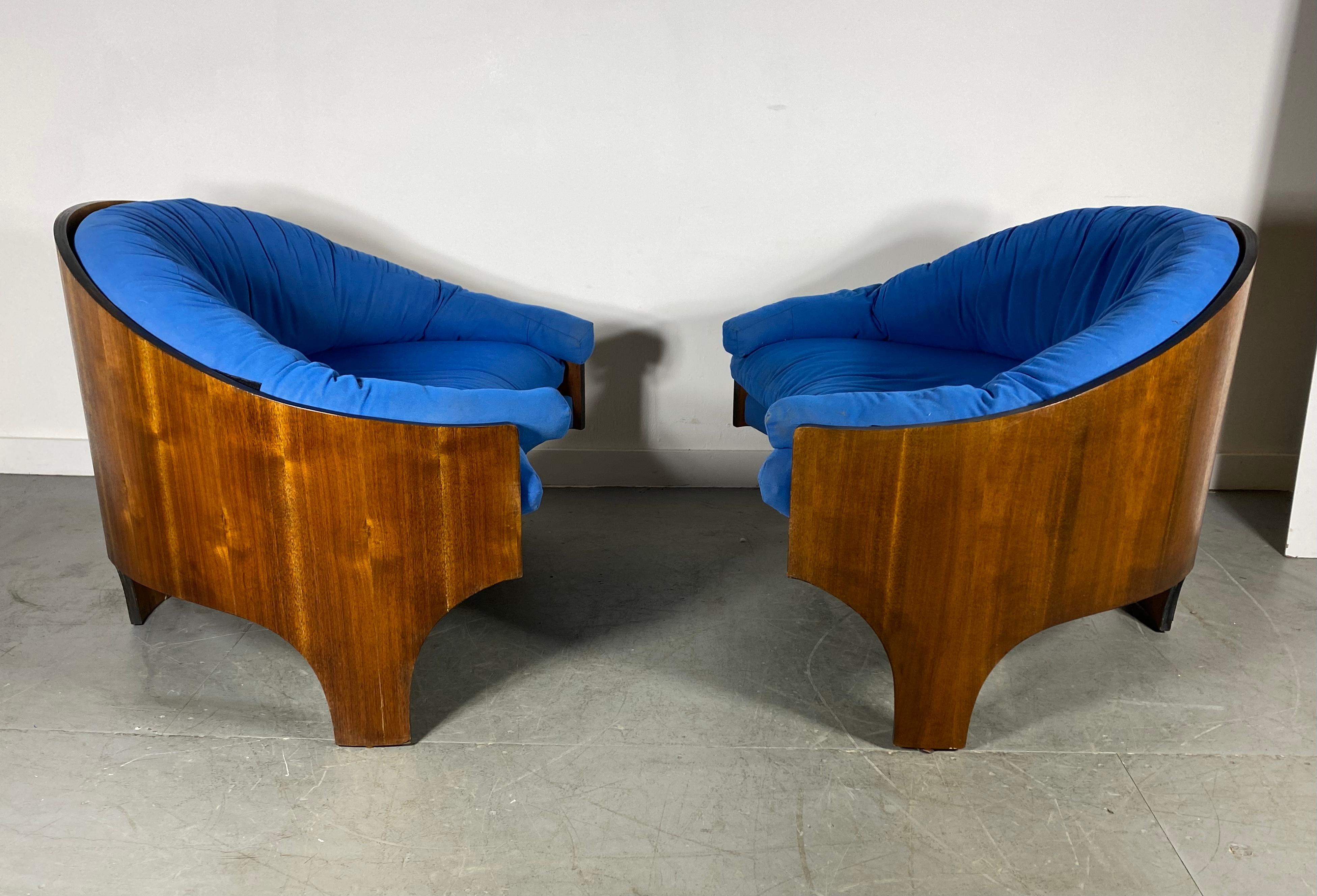 Henry Glass Intimate Island Lounge Chairs Stunning Moulded Walnut For Sale 4