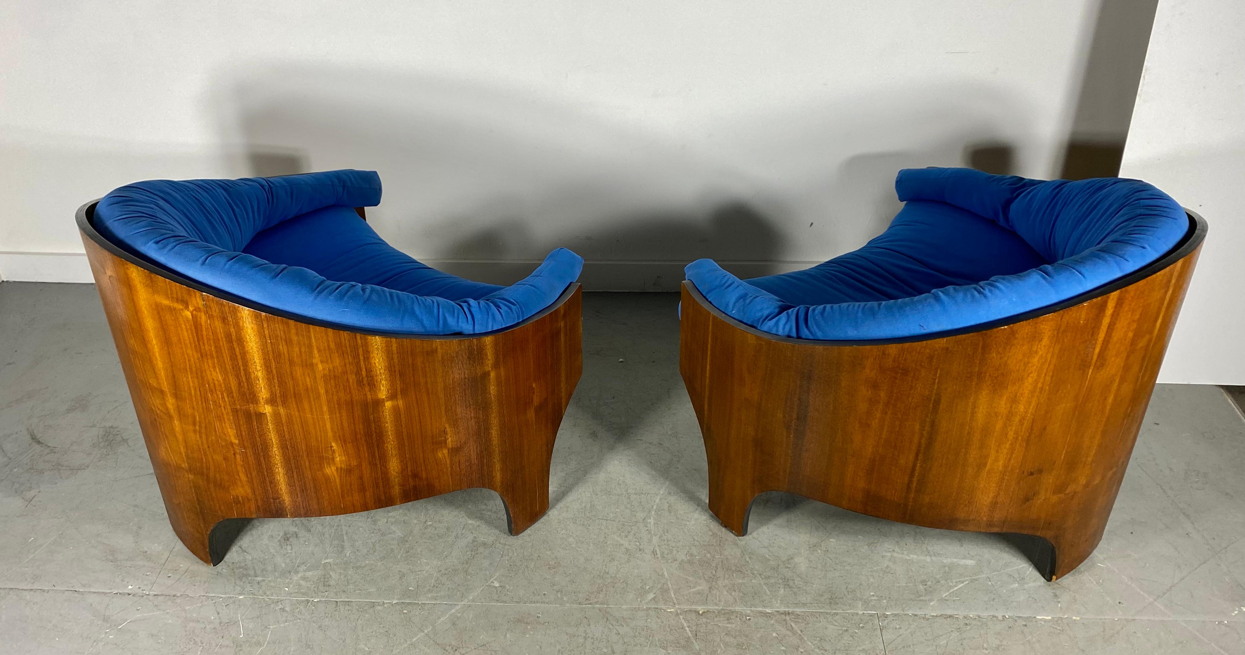 Henry Glass Intimate Island Lounge Chairs Stunning Moulded Walnut For Sale 5