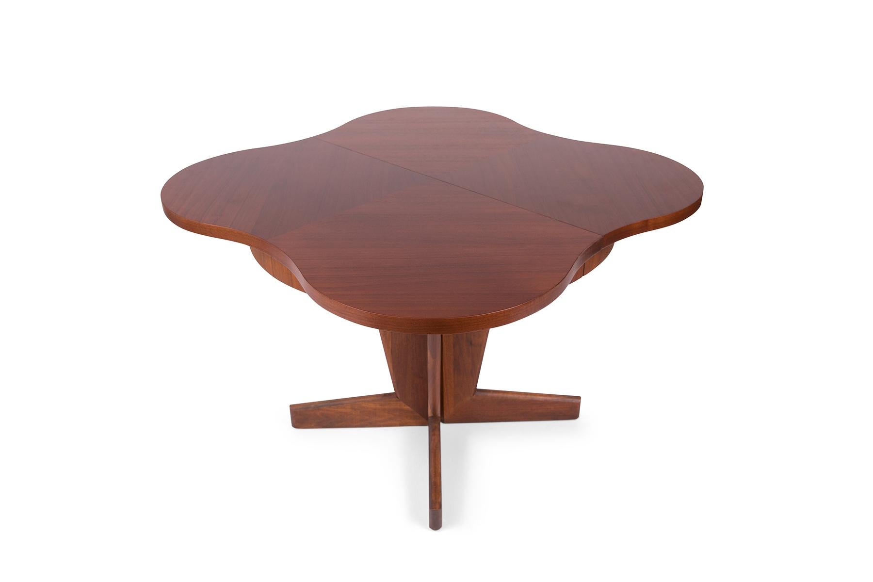 Mid-20th Century Henry Glass Walnut Extendable Dining Table