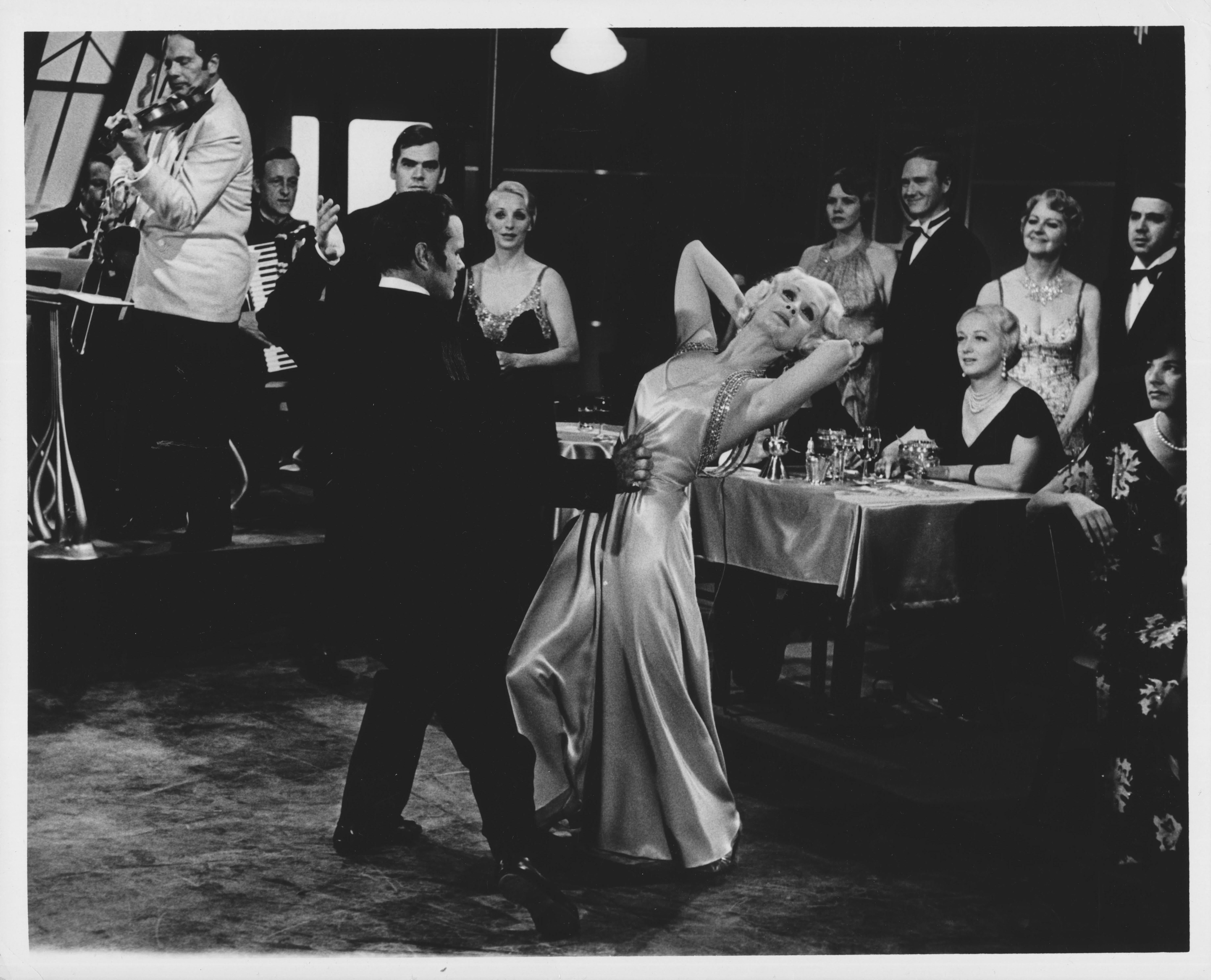 Henry Gris – Film Still: What
s the Matter With Helen? – Vintage Print (1971)