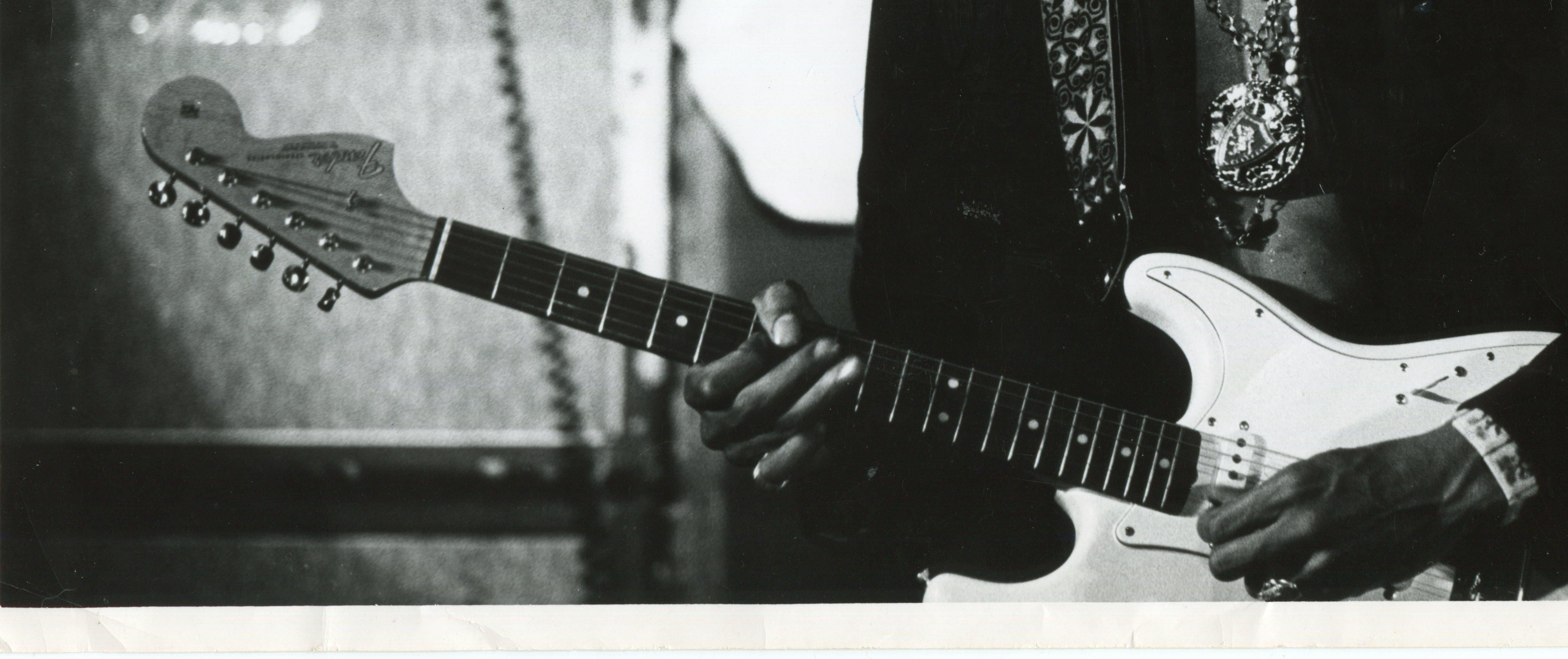 Live-Konzert von Jimi Hendrix (Moderne), Photograph, von Henry Grossman