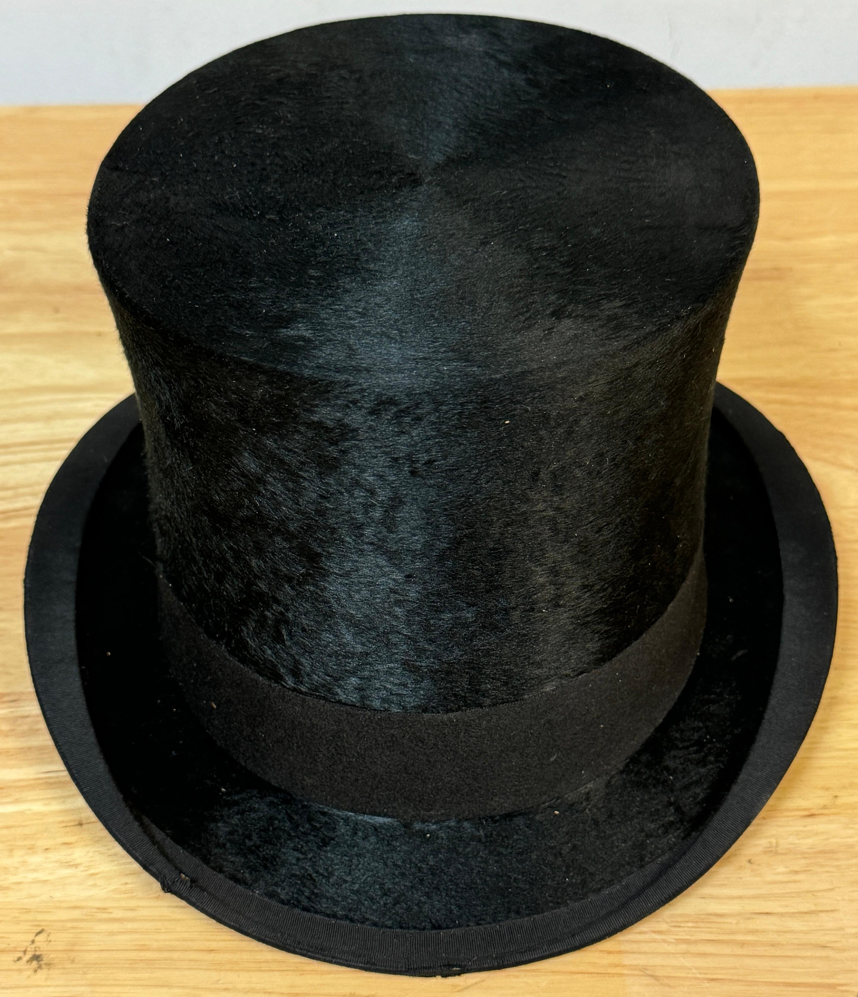 20th Century Henry Heath Ltd Silk Top Hat, in Original Box, USA Market, Circa 1900s