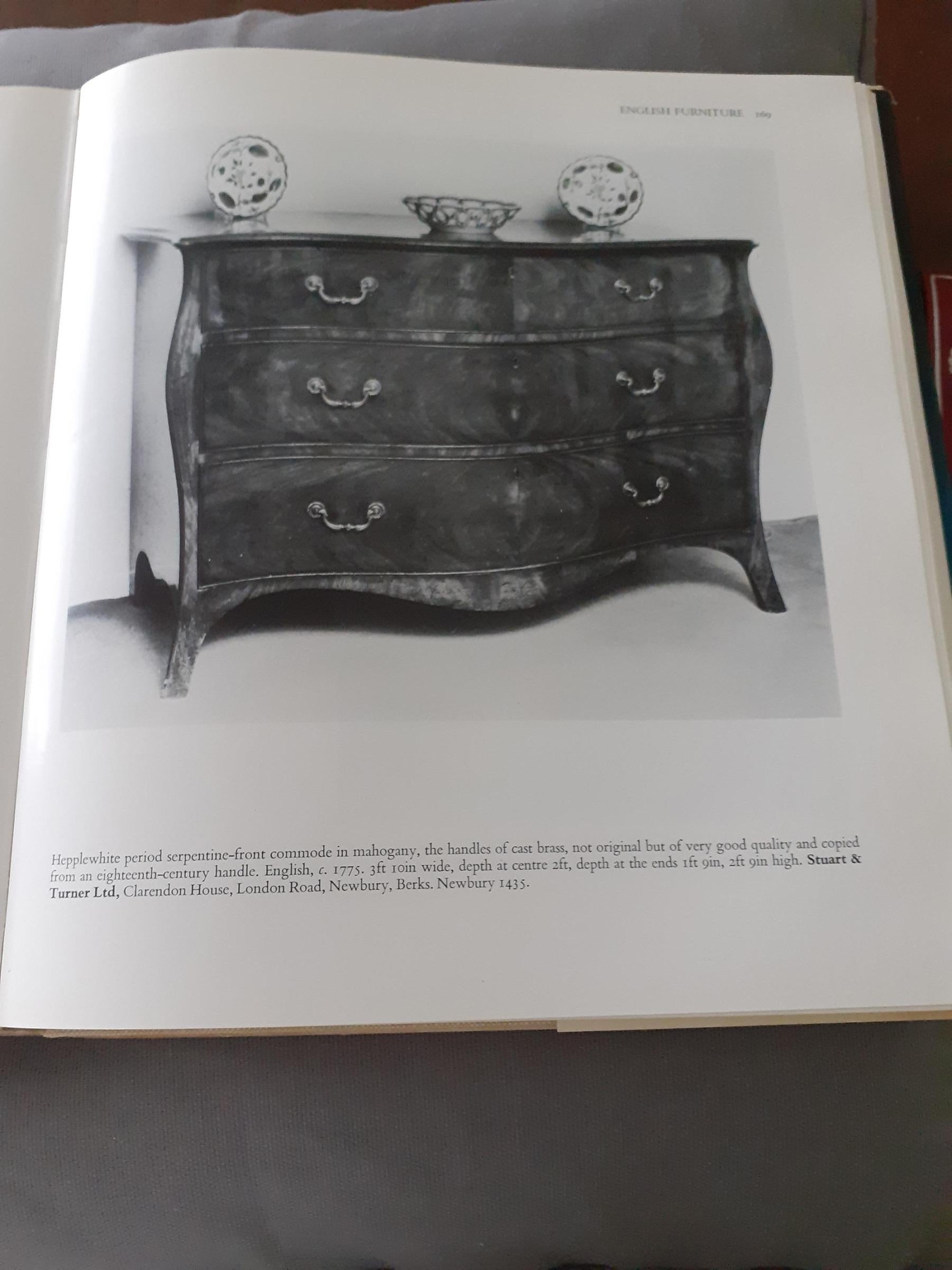 Henry Hill of Marlborough Commode in mogano serpeggiante di Giorgio III in vendita 2