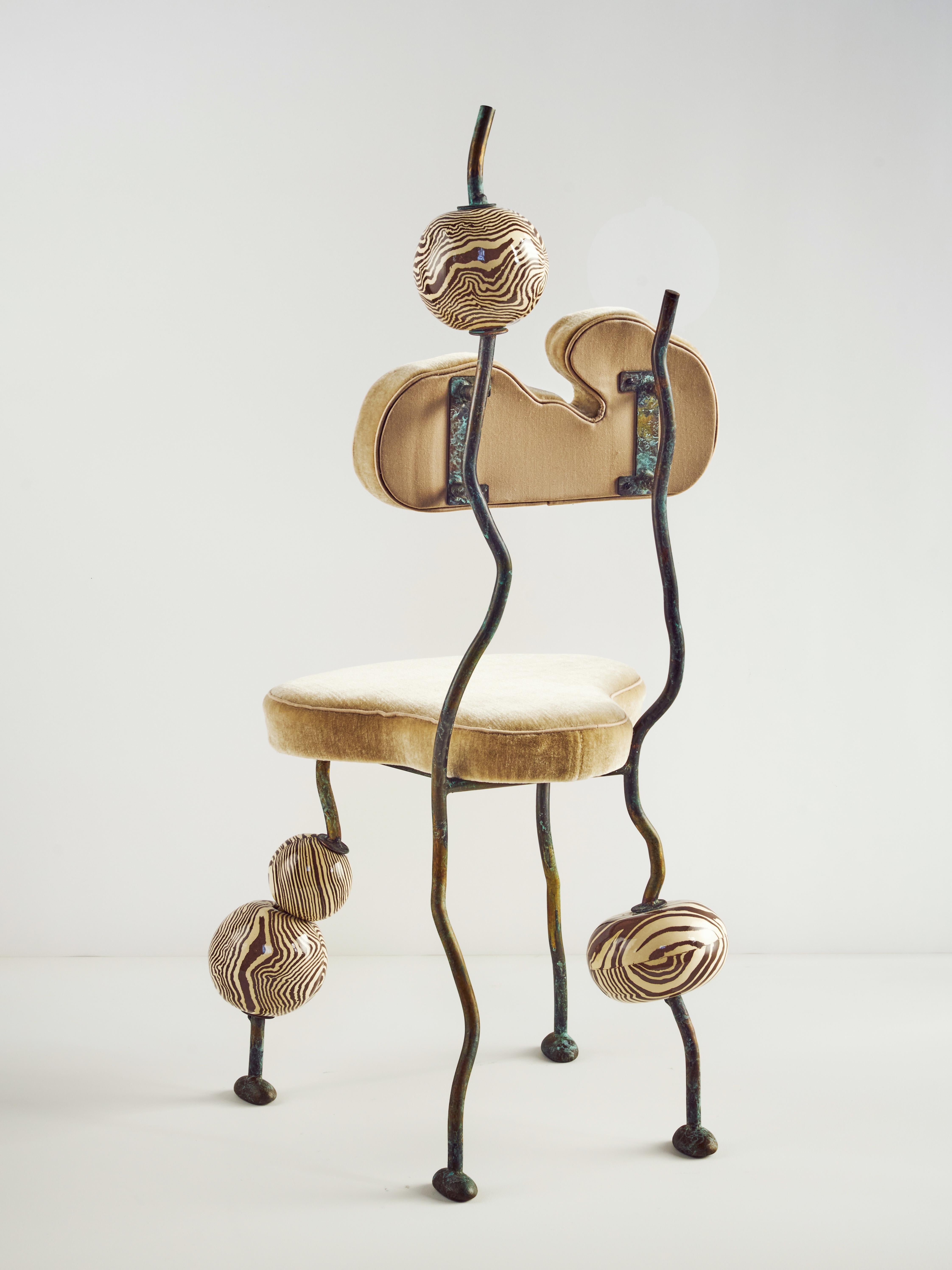 Henry Holland Studio Cumulus Stuhl aus Bronze und Stoff (21. Jahrhundert und zeitgenössisch) im Angebot