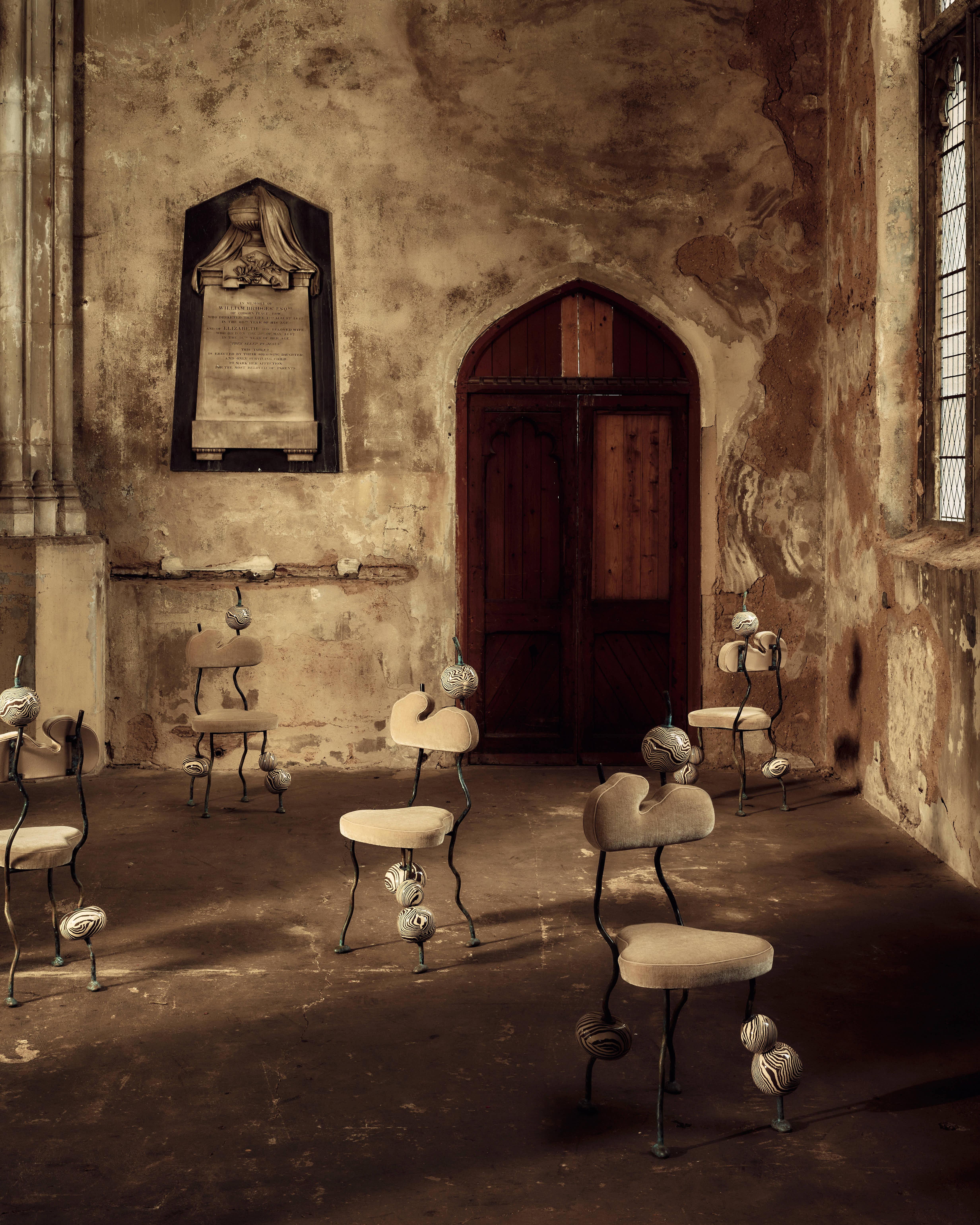 Henry Holland Studio Cumulus Stuhl aus Bronze und Stoff im Angebot 3