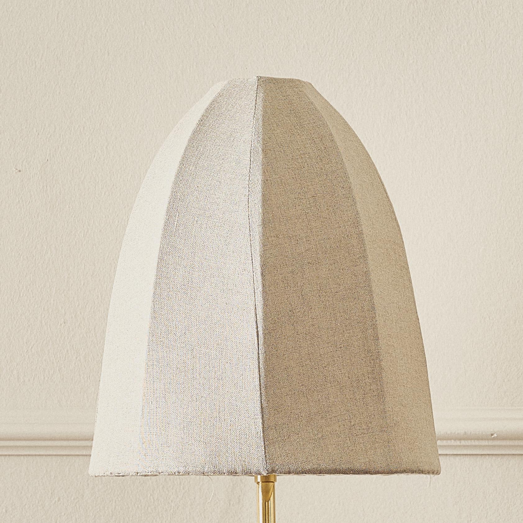 Lámpara de mesa azul y blanca Swan de Henry Holland Studio Hecho a mano en venta