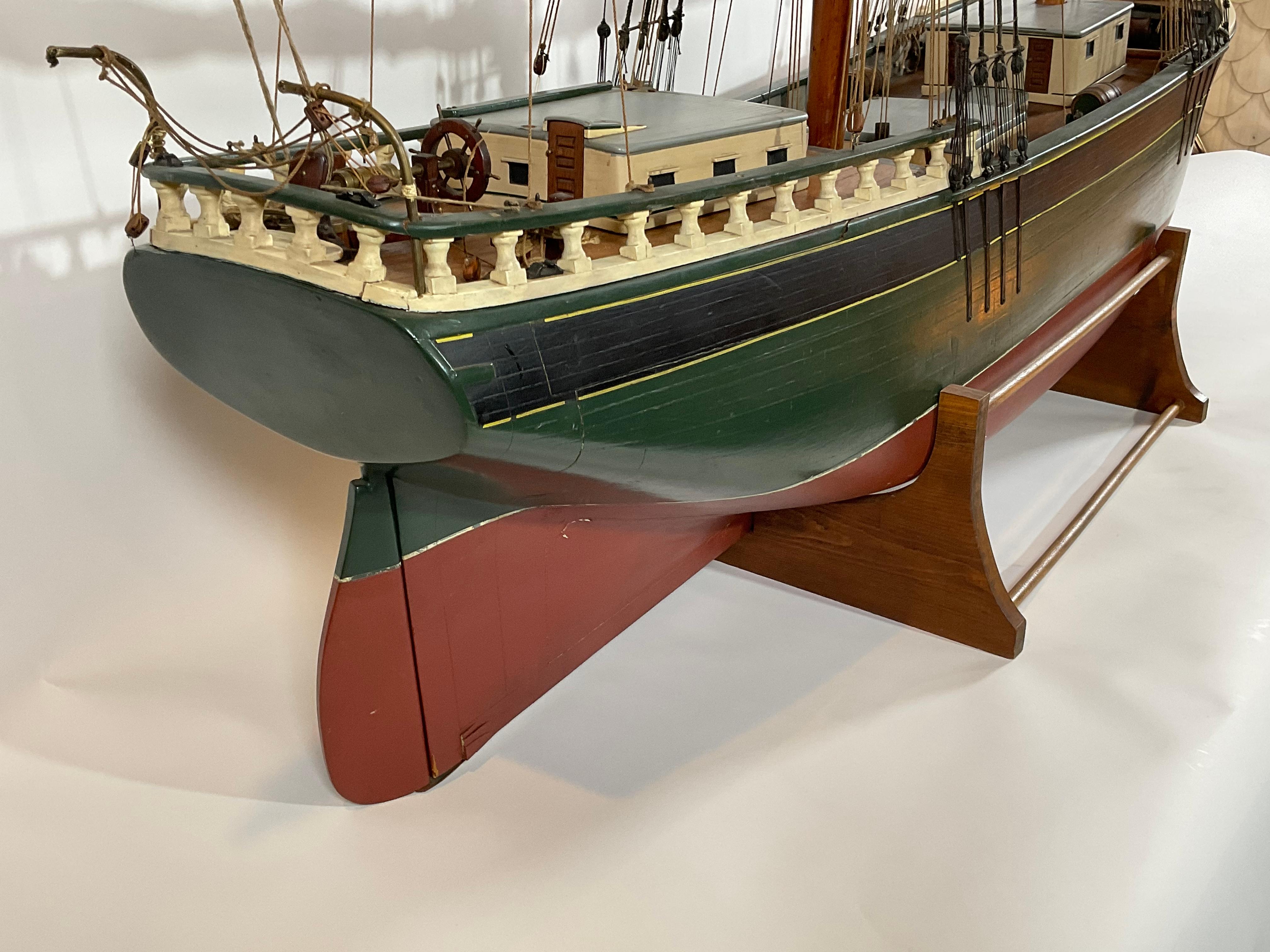Modèle de bateau de la collection Henry Huddleston Rogers en vente 9