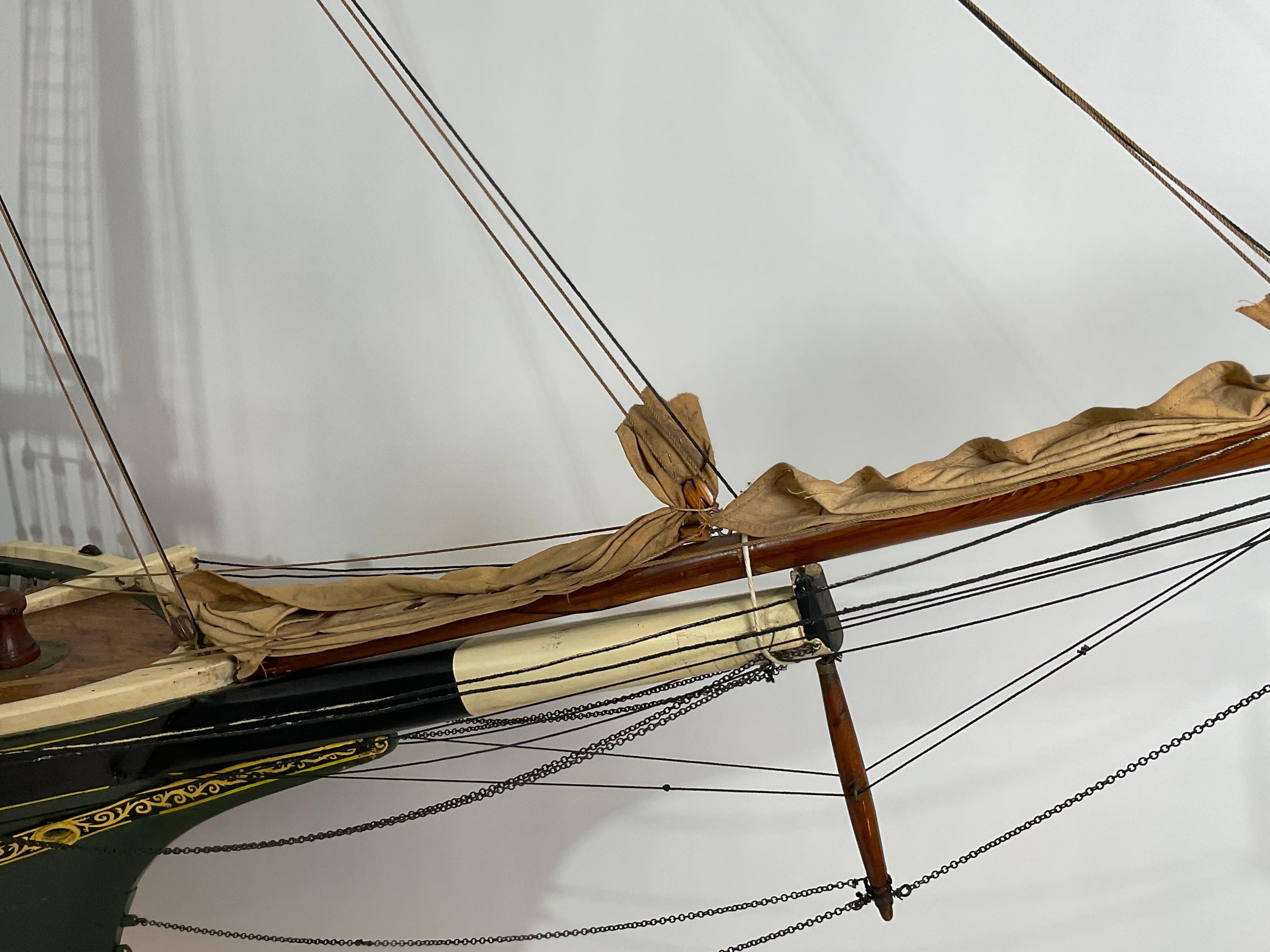 Modèle de bateau de la collection Henry Huddleston Rogers en vente 12
