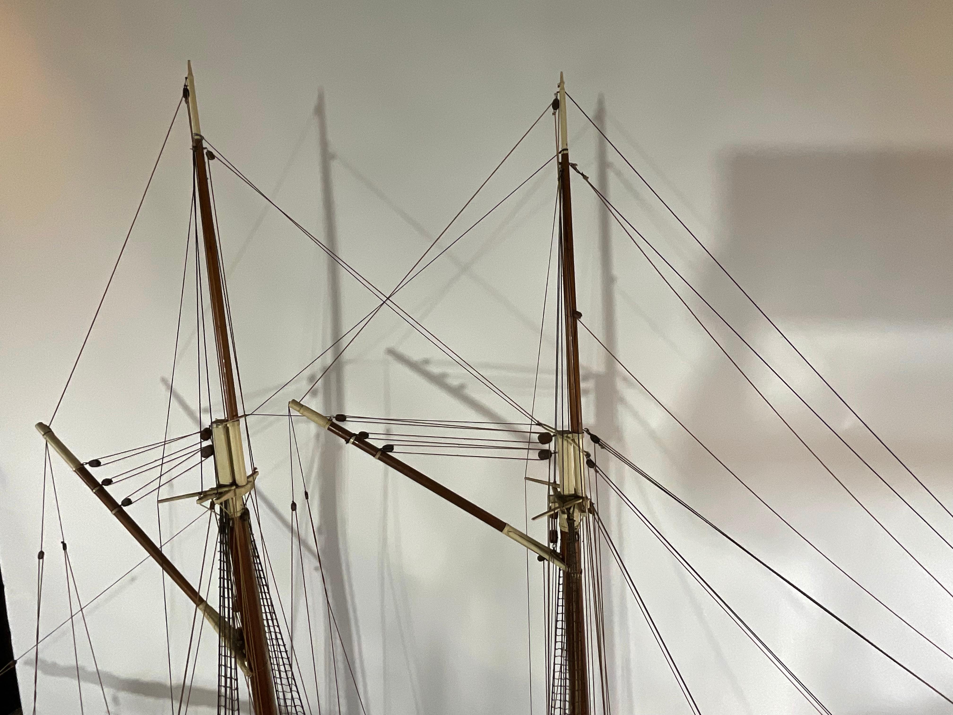 Modèle de bateau de la collection Henry Huddleston Rogers en vente 14