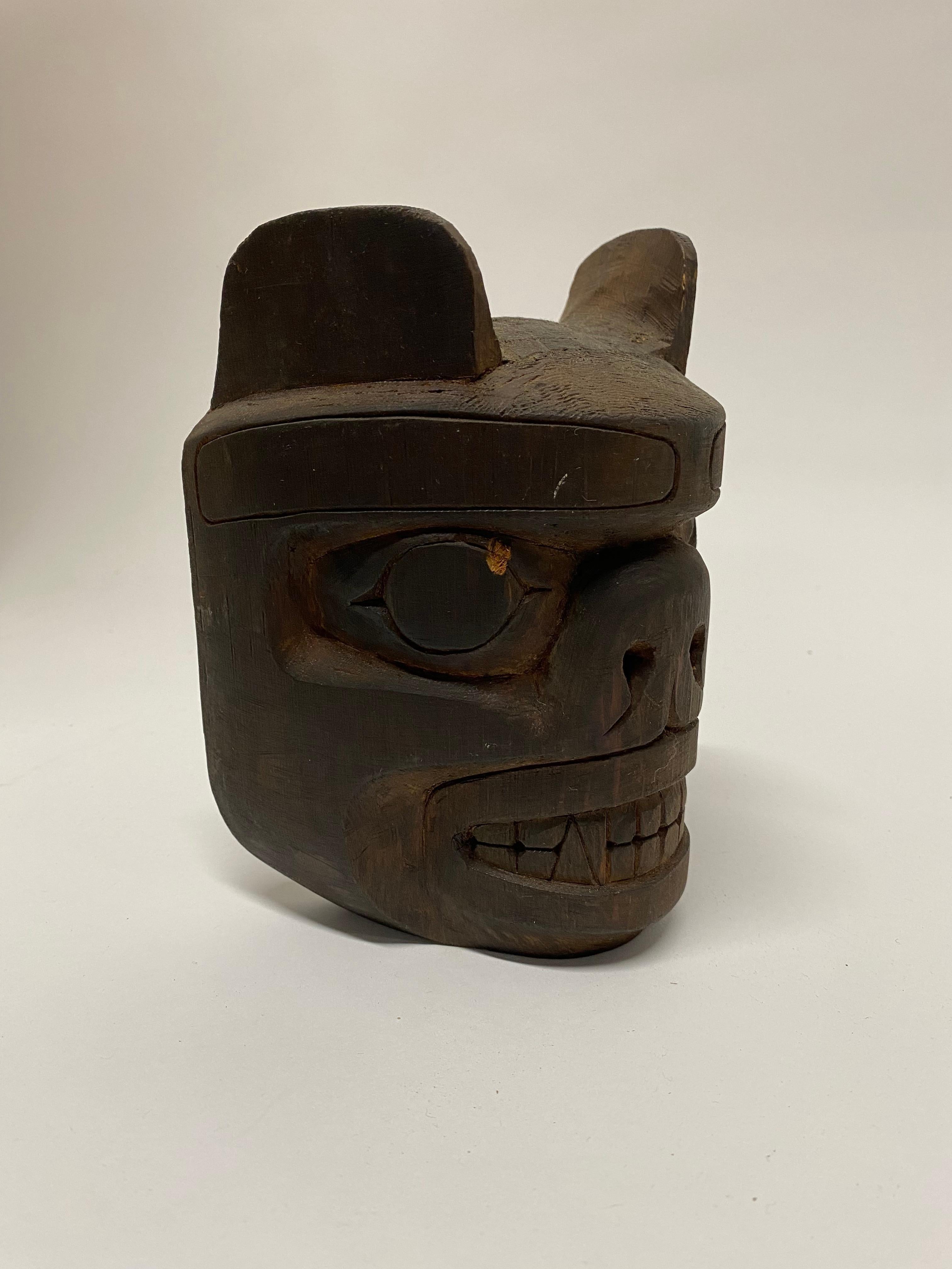 Native American Henry Hunt (1923-1985) First Nations Bear Carving Mask For Sale