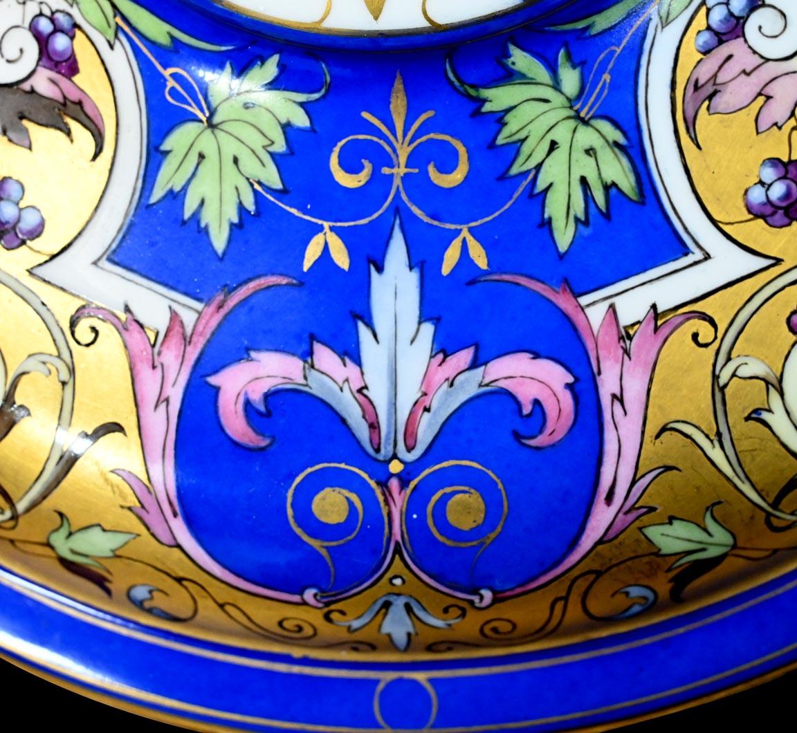 Henry II Cup from the Sèvres Manufactory In Good Condition For Sale In SAINT-OUEN-SUR-SEINE, FR