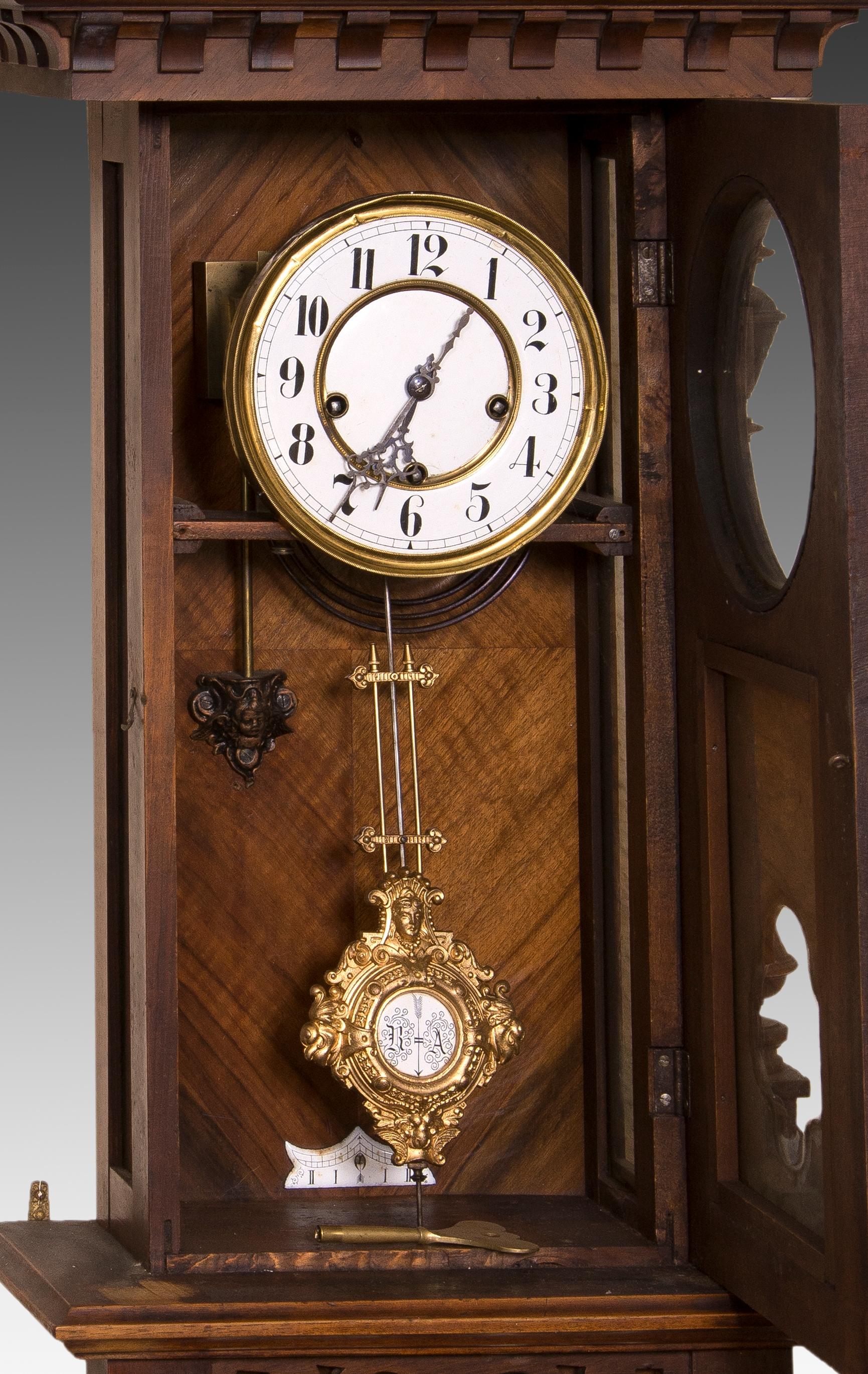 Henry II Style Pendulum Clock, 19th Century In Good Condition For Sale In Madrid, ES