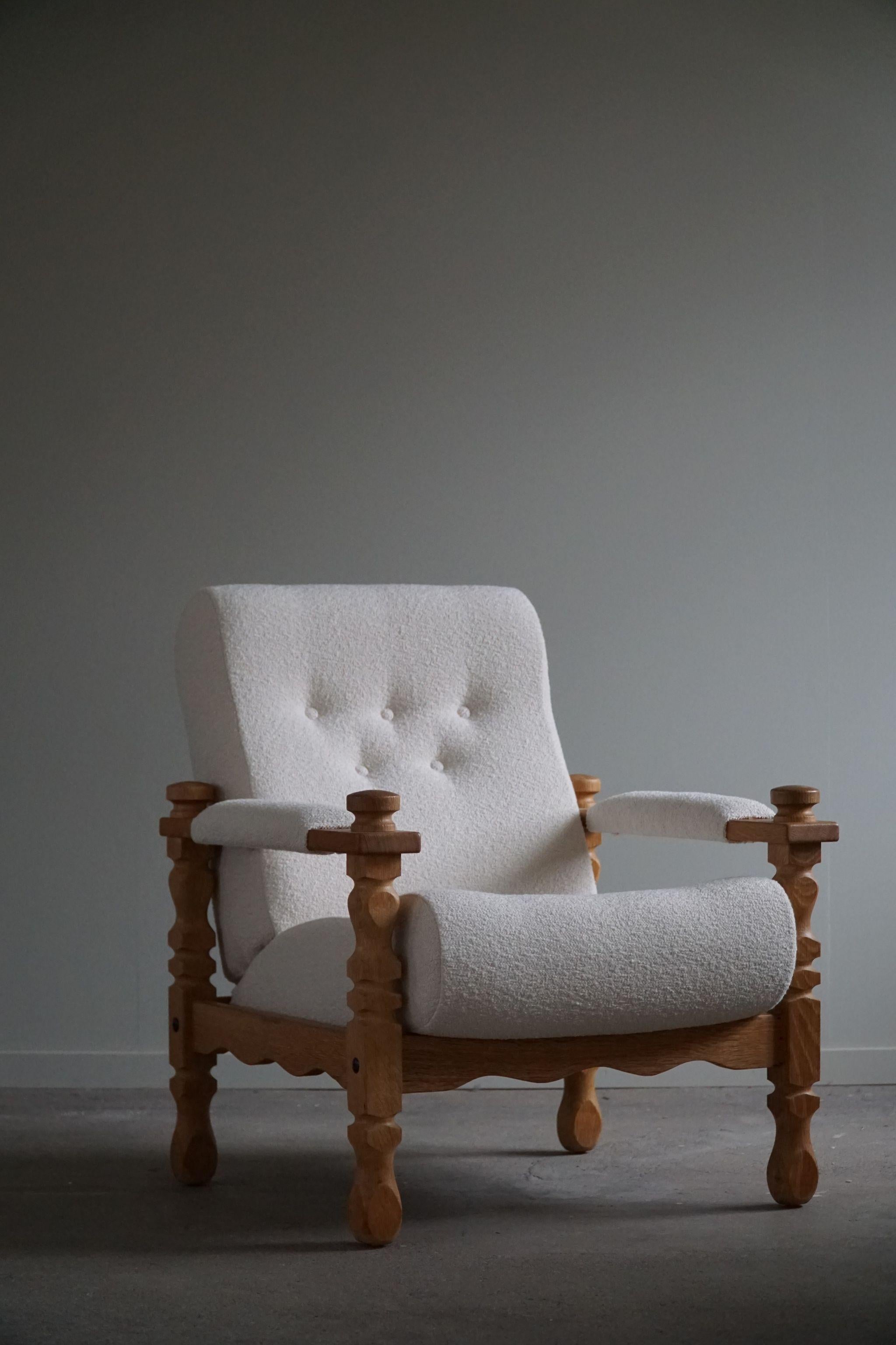 Henning Kjærnulf, Pair of Modern Easy Chairs in Oak & Bouclé, Made in 1960s 12