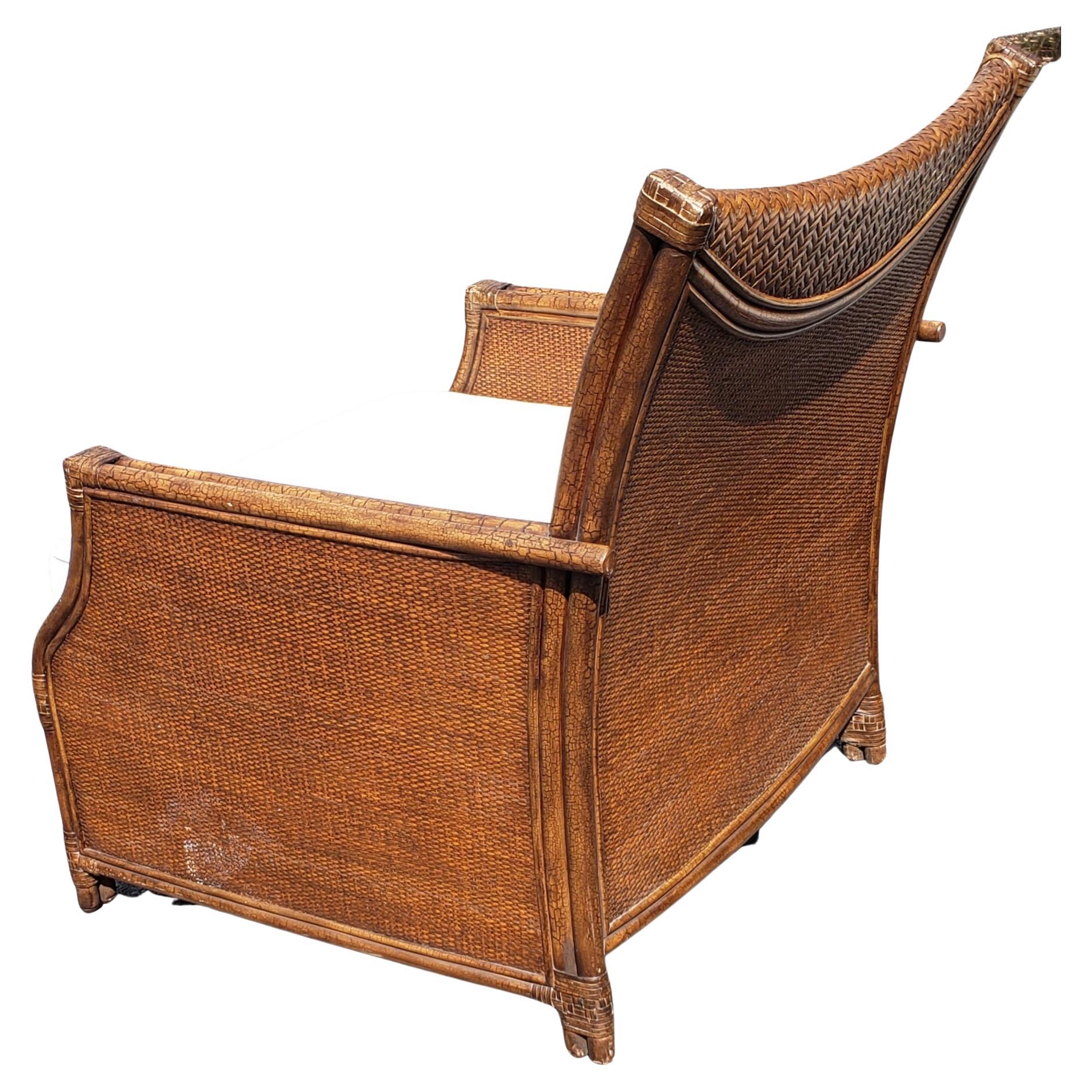 Chaise longue et ottoman Henry Link en rotin surdimensionné et sangles en cuir en vente 1