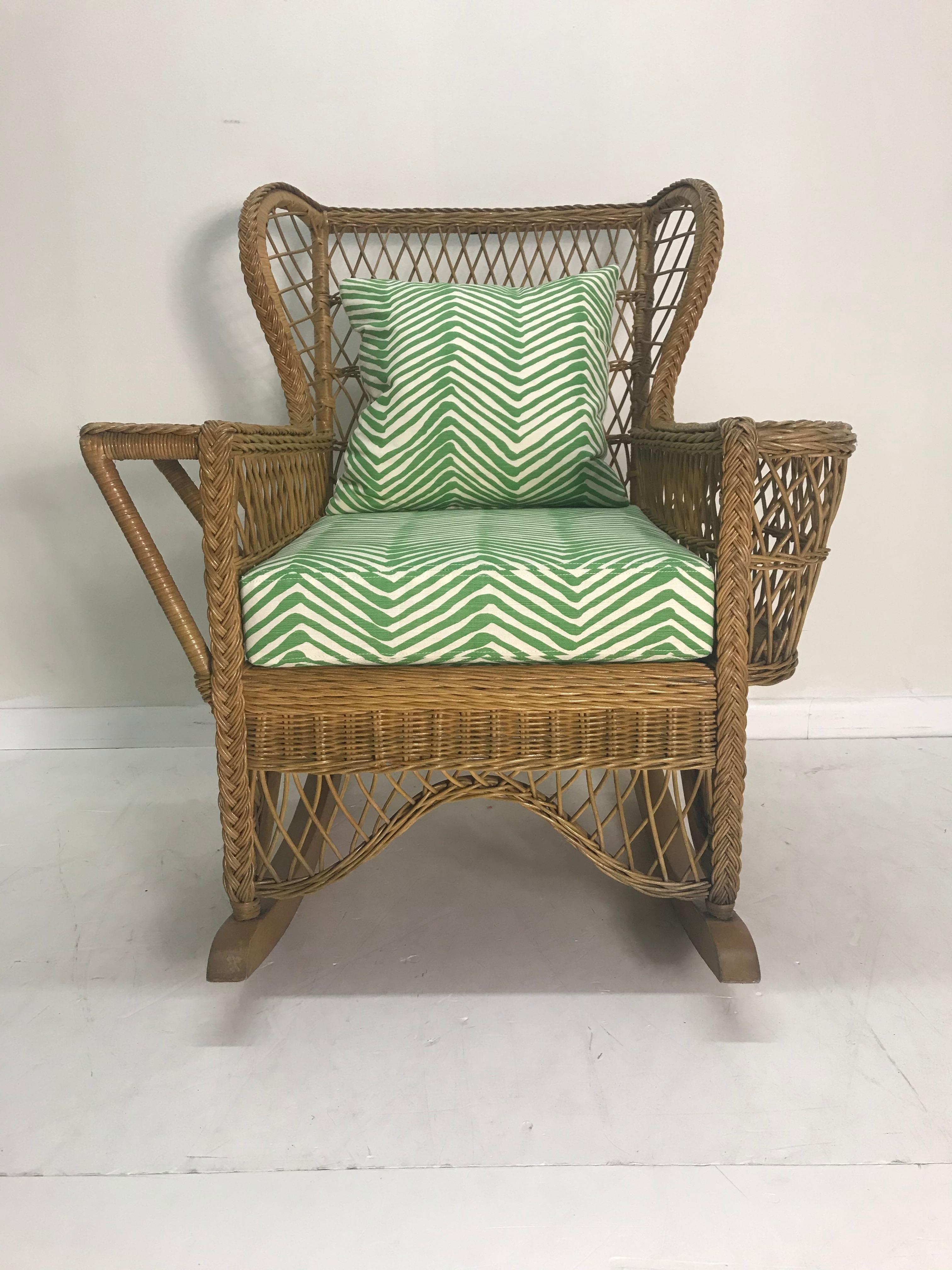 Henry Link Rattan Rocker Chair Magazine with China Seas Cushion In Excellent Condition In West Palm Beach, FL