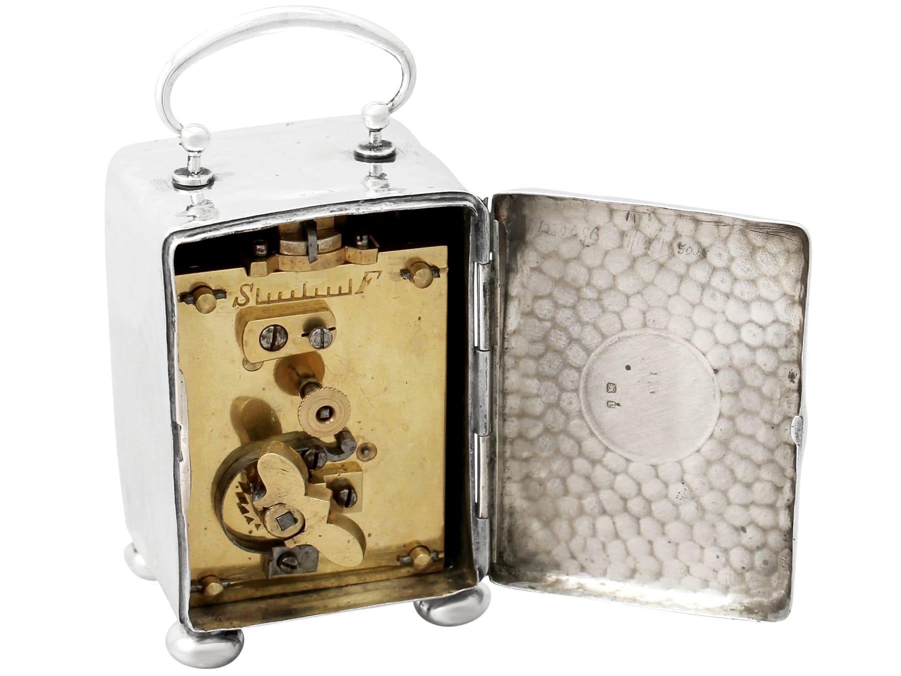 Viktorianische Boudoir-Uhr aus Sterlingsilber von Henry Matthews (Spätes 19. Jahrhundert) im Angebot