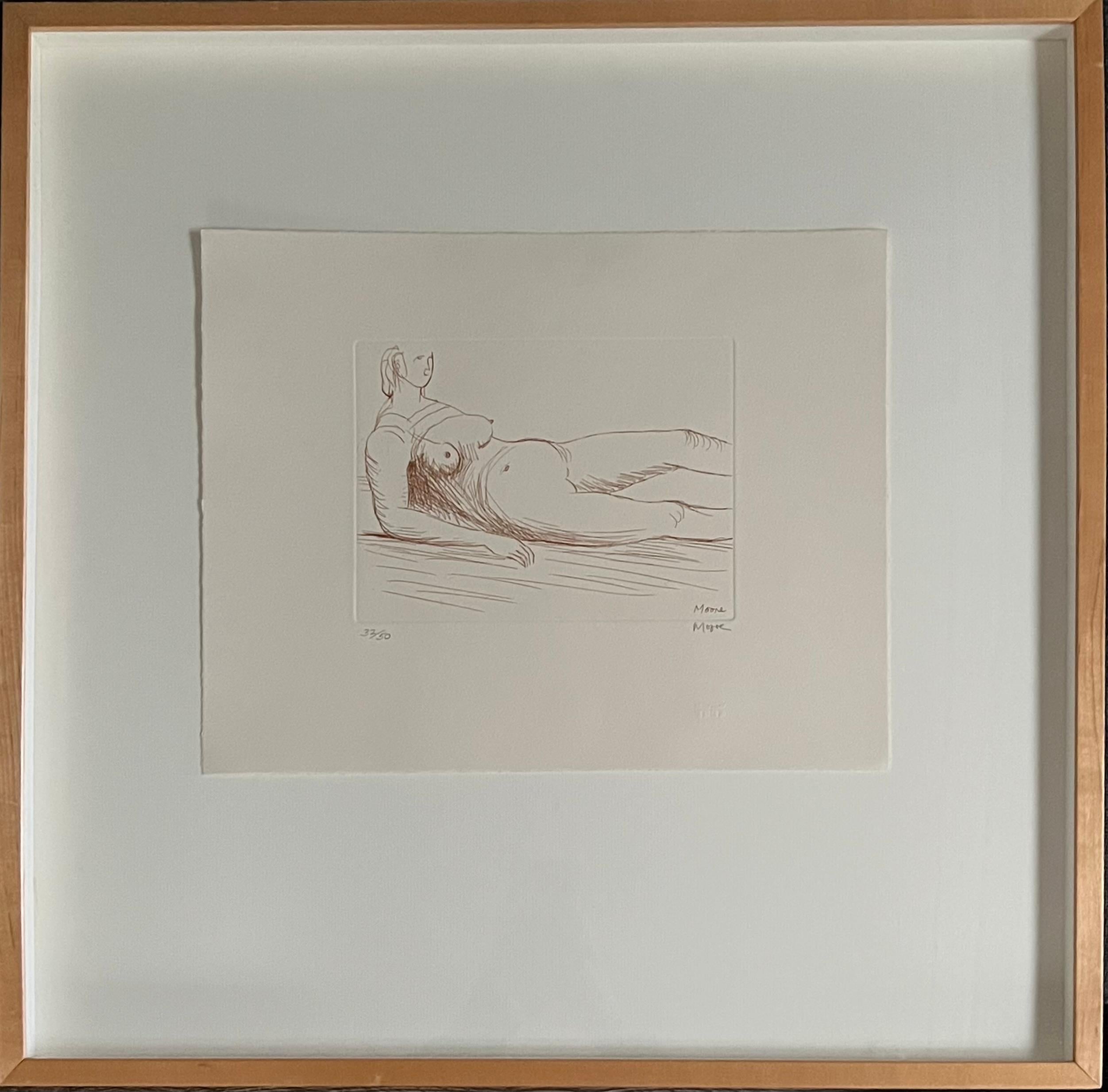 Henry Moore, „Reclining Figure“, Original-Radierung, handsigniert  im Angebot 3