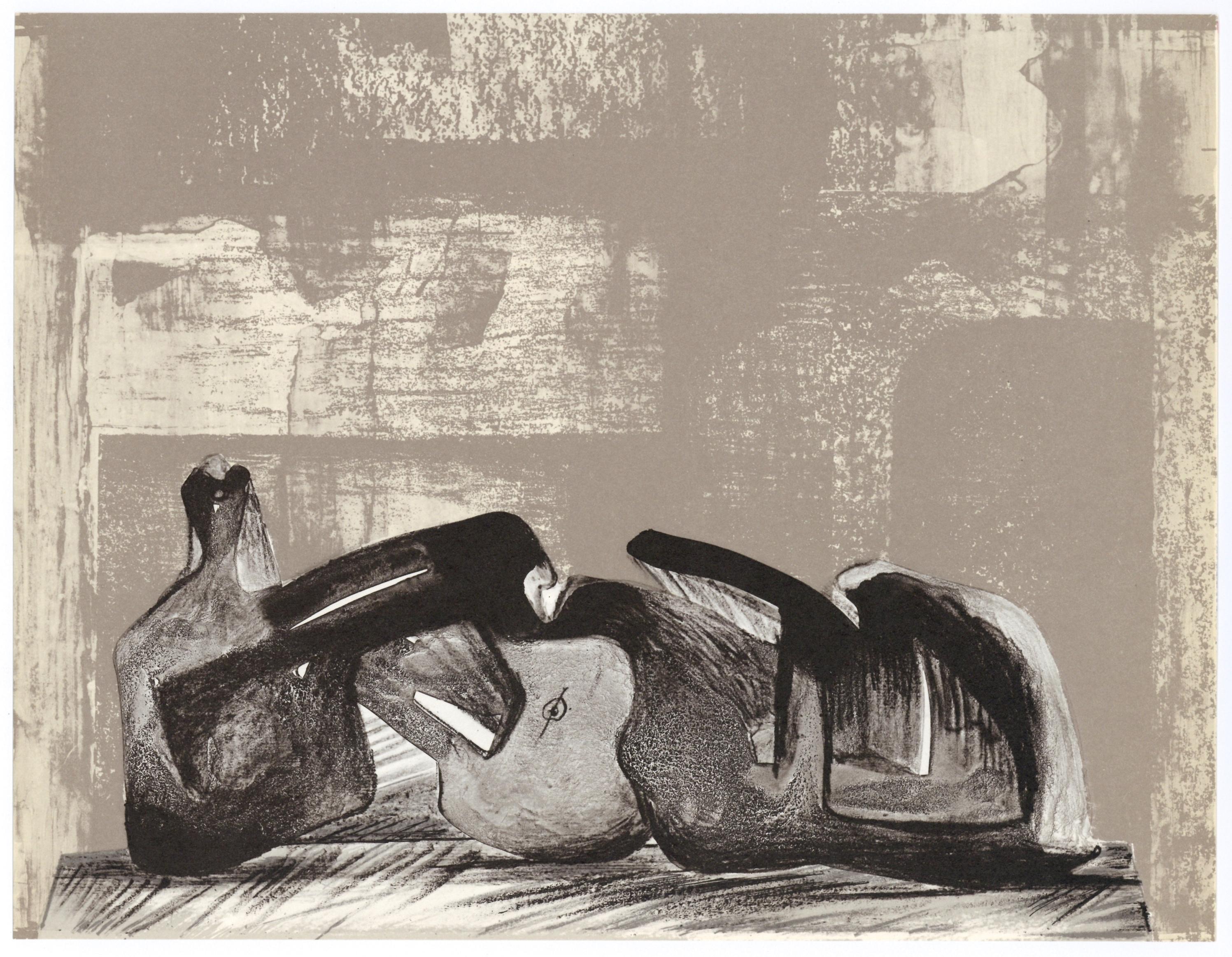 Moore, Reclining Figure, Interior Setting I (Cramer 458), XXe Siècle (after) - Brown Figurative Print by Henry Moore