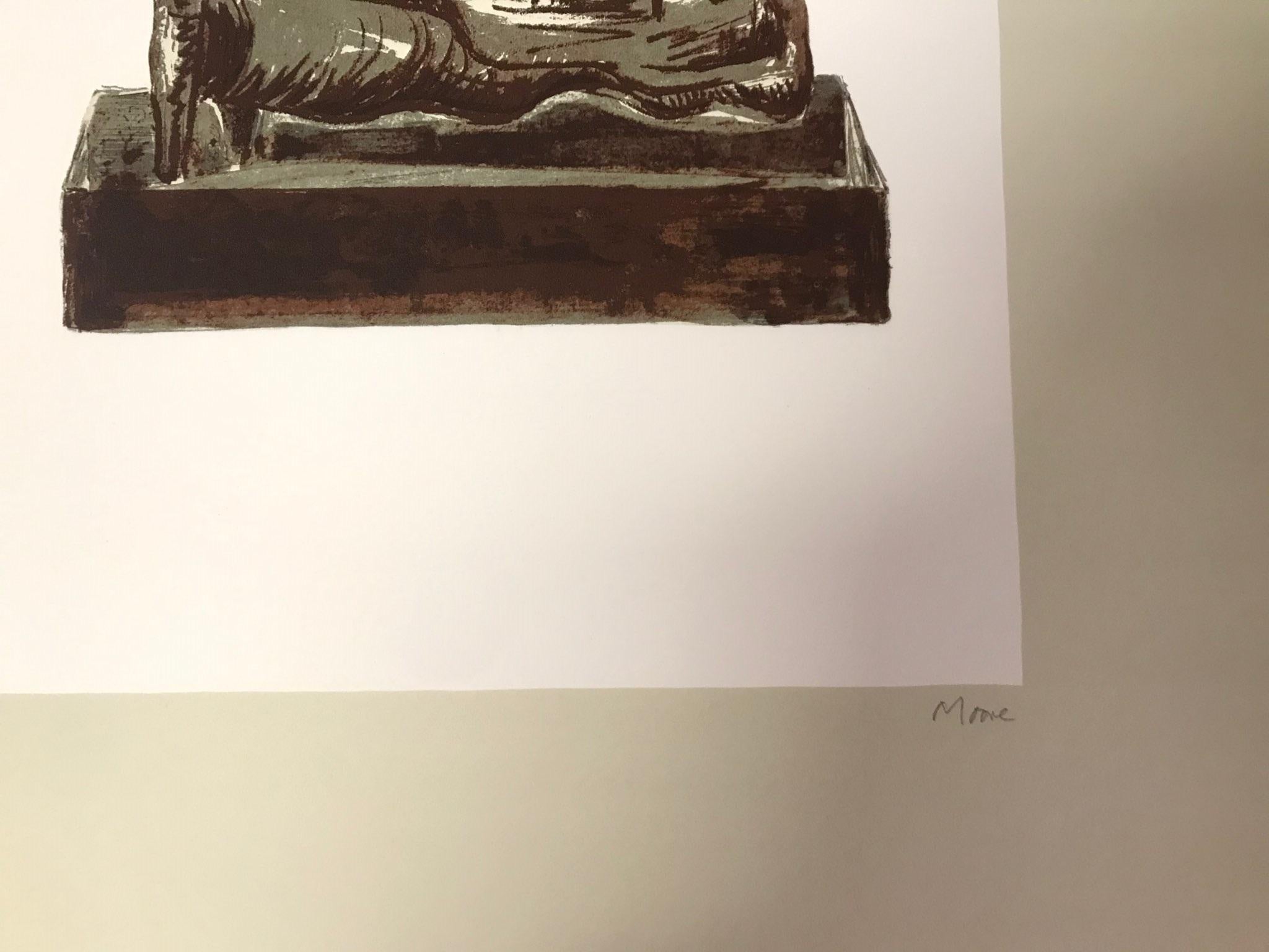 Three Reclining Figures on Pedestals - Original Lithograph by Henry Moore - 1976 For Sale 1