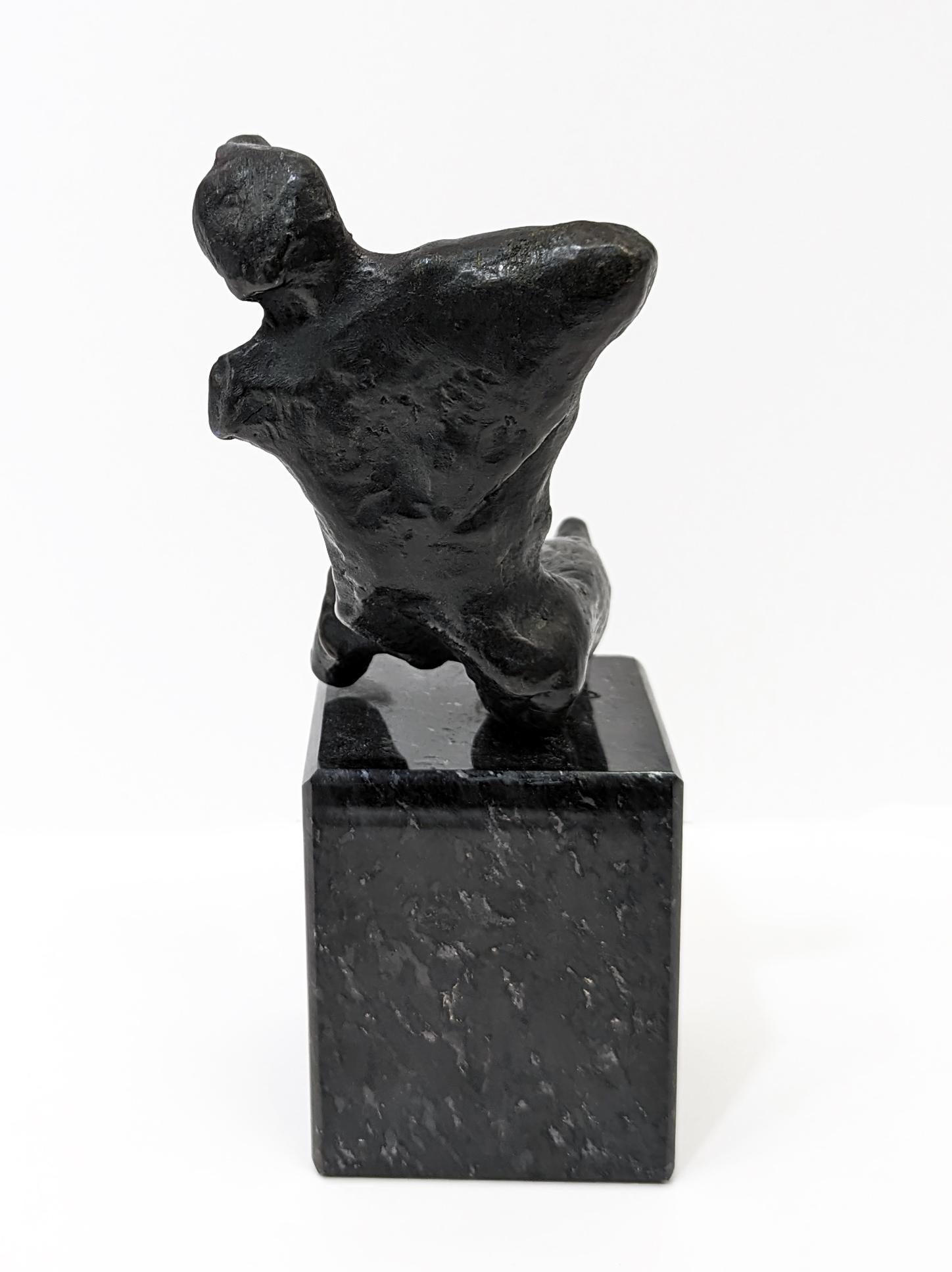 MAQUETTE FÜR KRIEGER OHNE SCHILD (Zeitgenössisch), Sculpture, von Henry Moore