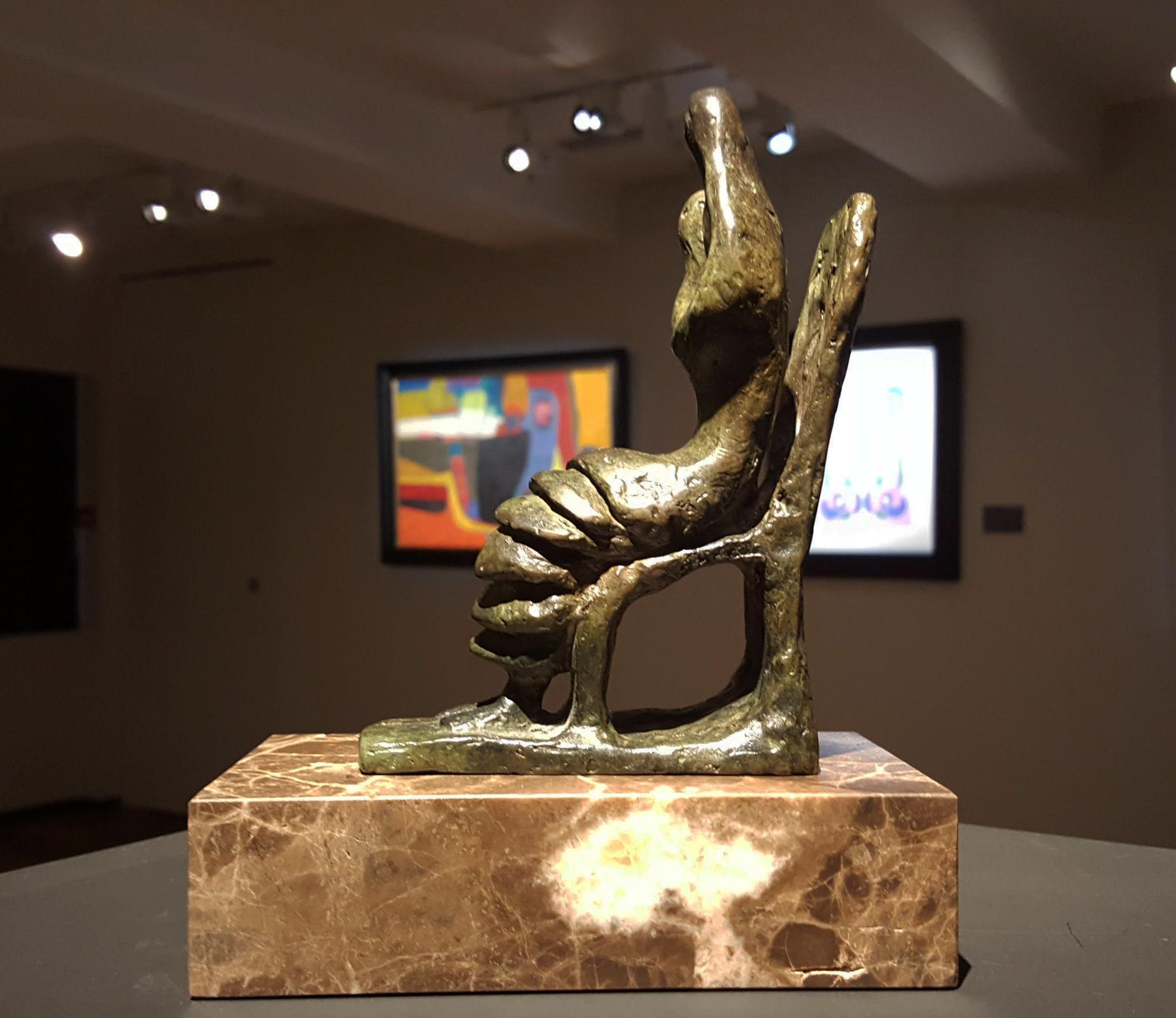 Mère et enfant : Jupe à pétales - Henry Moore, sculpture moderne, britannique, petite en vente 3