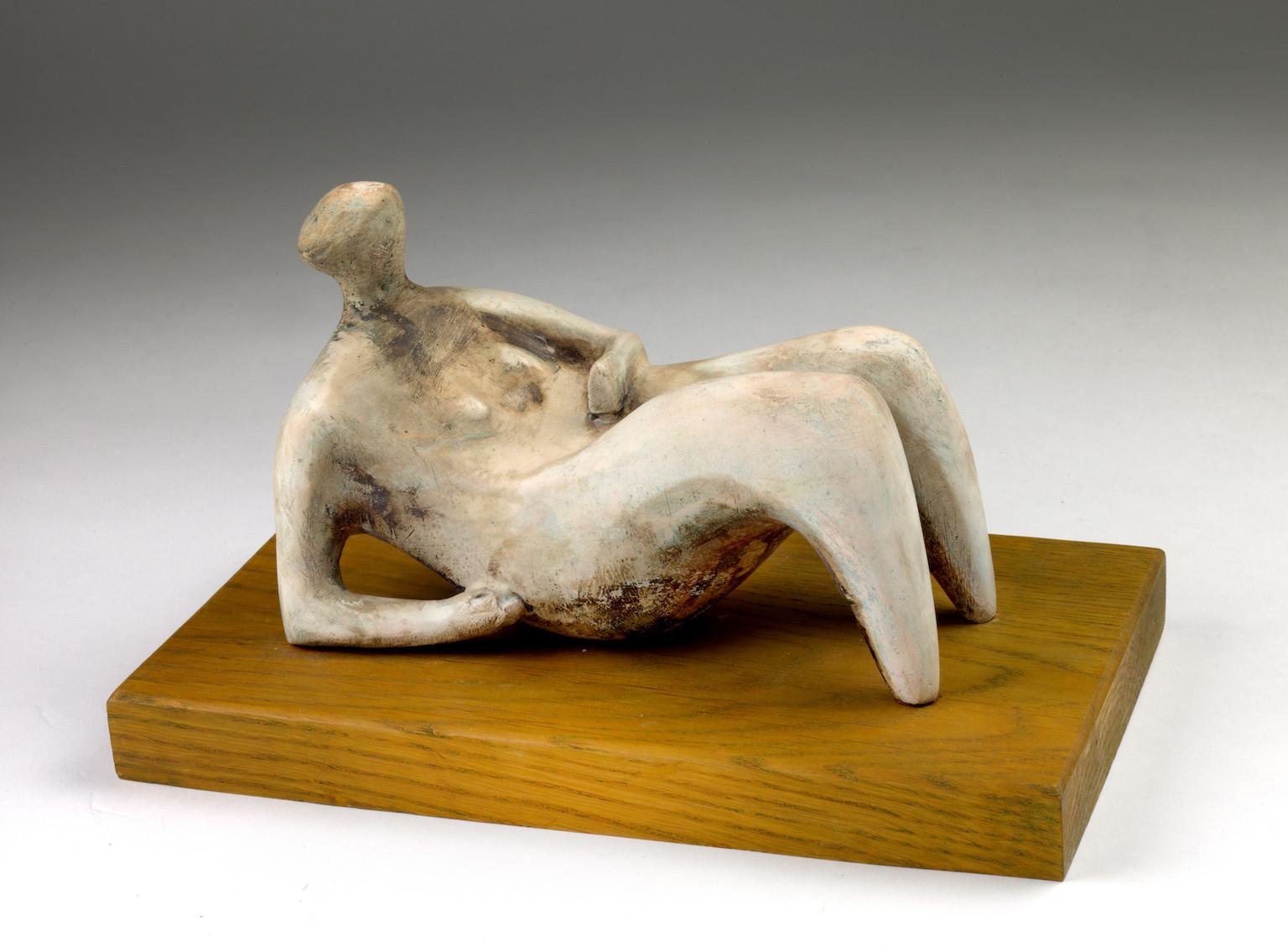 Reclining Nude - Sculpture by Henry Moore