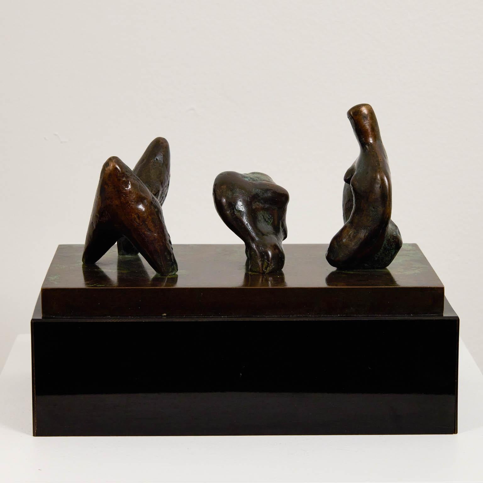 Three Piece Reclining Figure For Sale 4