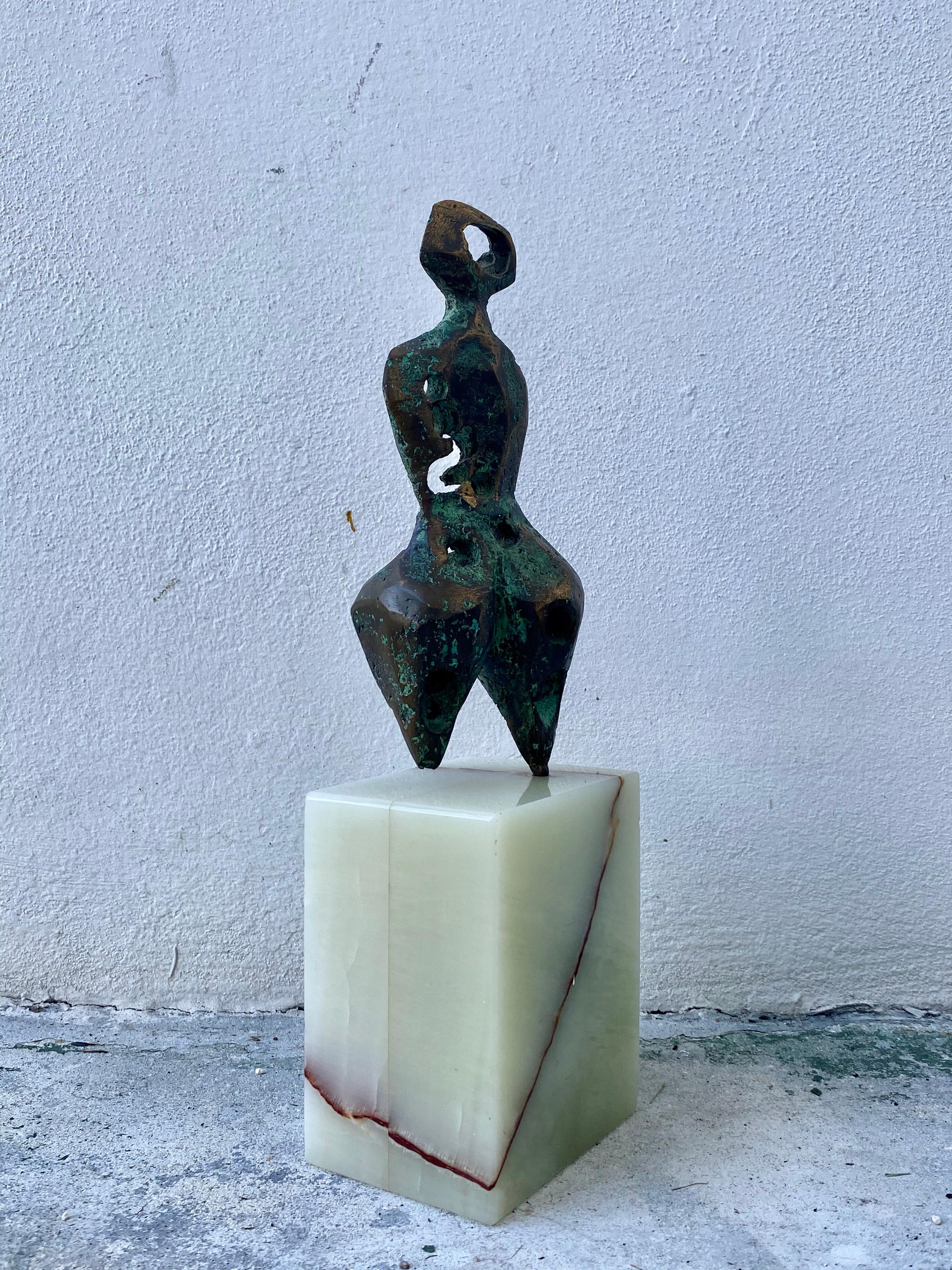 Henry Moore Style Bronze on Onyx In Excellent Condition In North Miami, FL