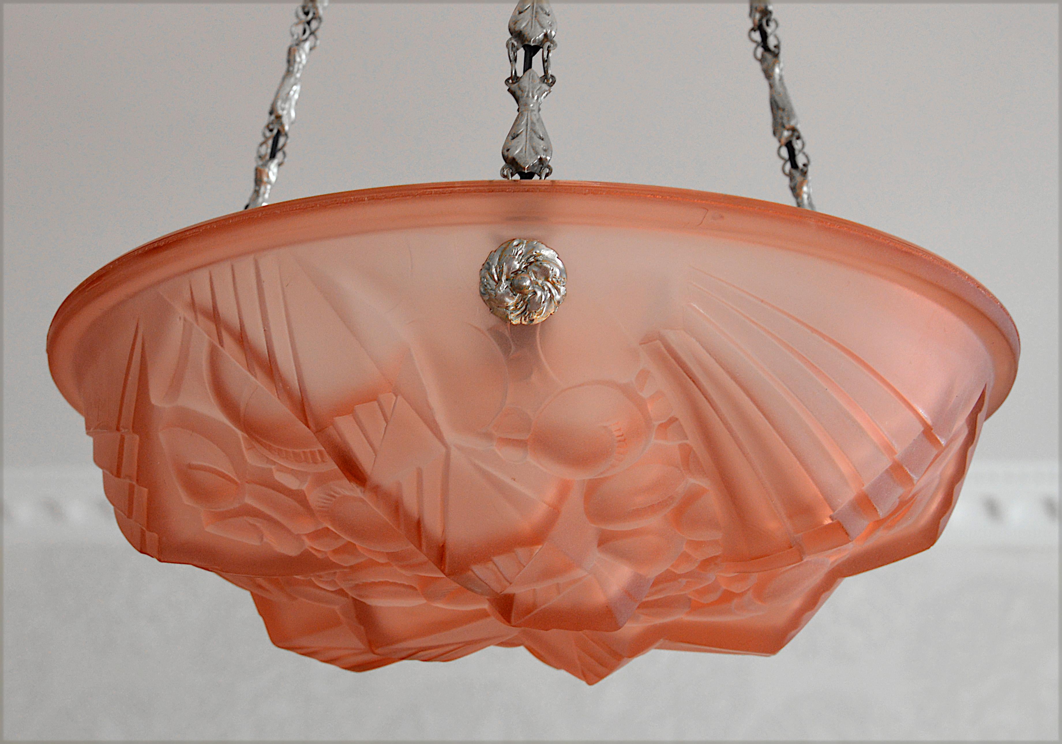 Frosted Henry Mouynet French Art Deco Pink Pendant Chandelier, 1920s For Sale