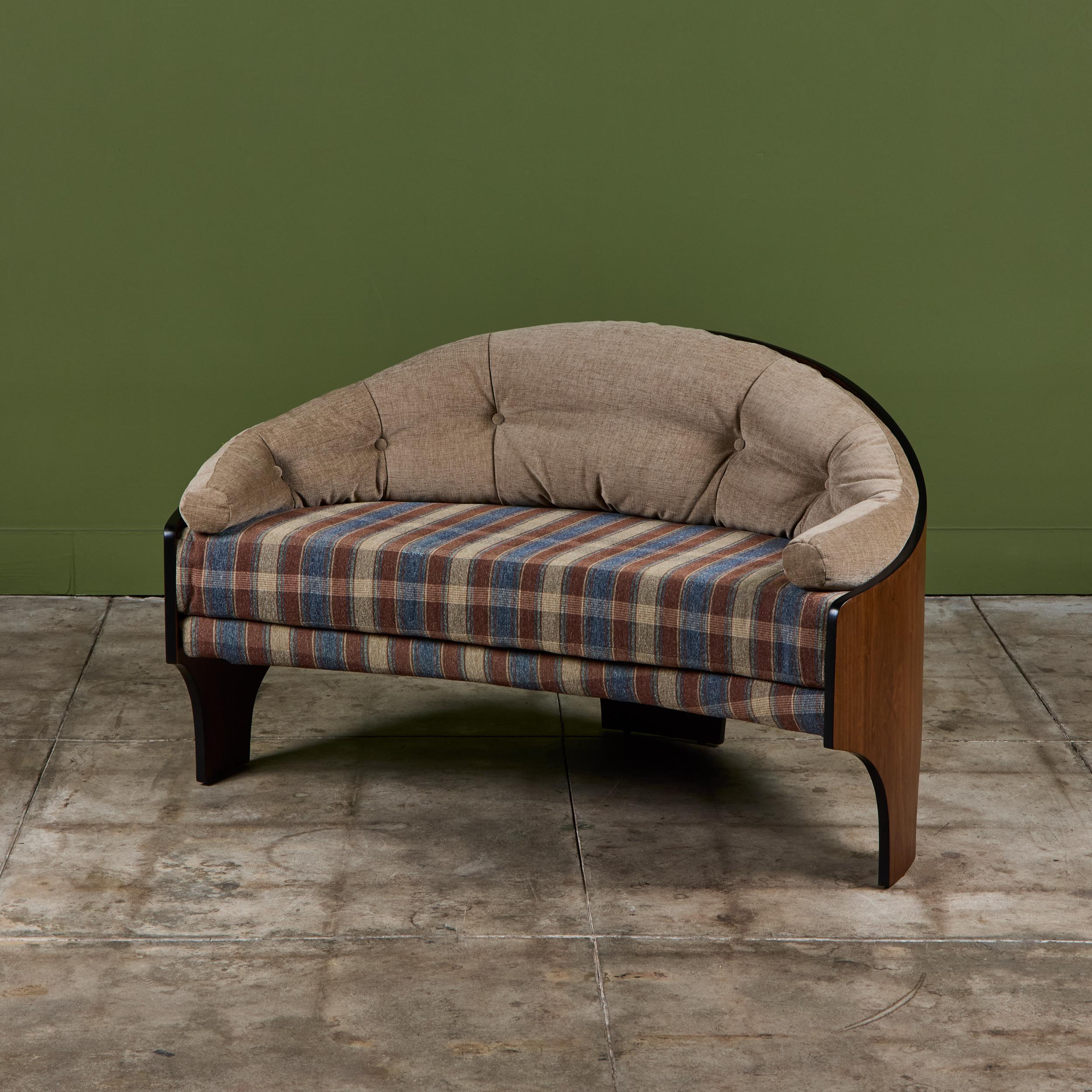 Henry P. Glass 'Intimate Island' Loveseat für Richbilt Furniture im Angebot 4