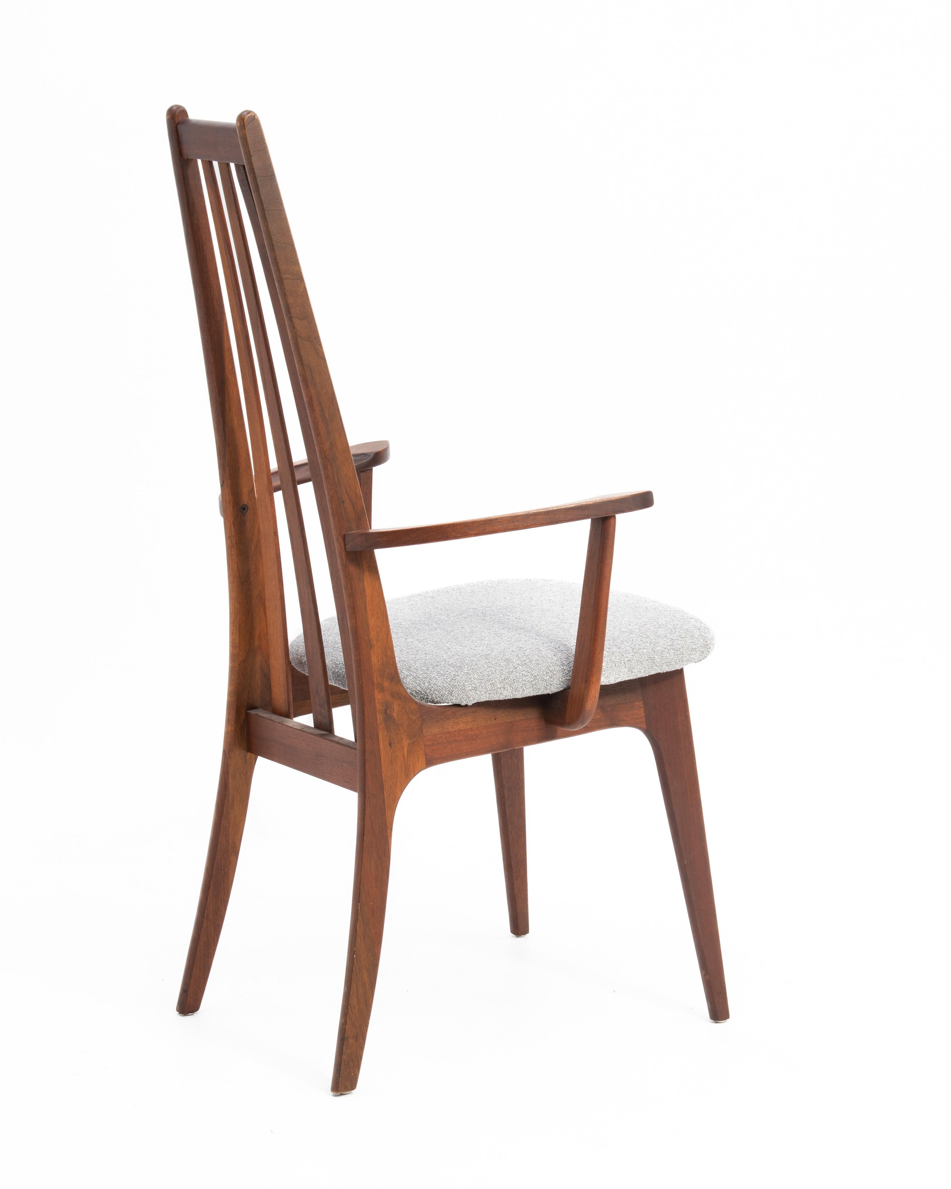 Henry P. Glass Richbilt MFG Pearsall Esszimmerstühle aus Nussbaumholz mit hoher Rückenlehne, 4er-Set im Angebot 3