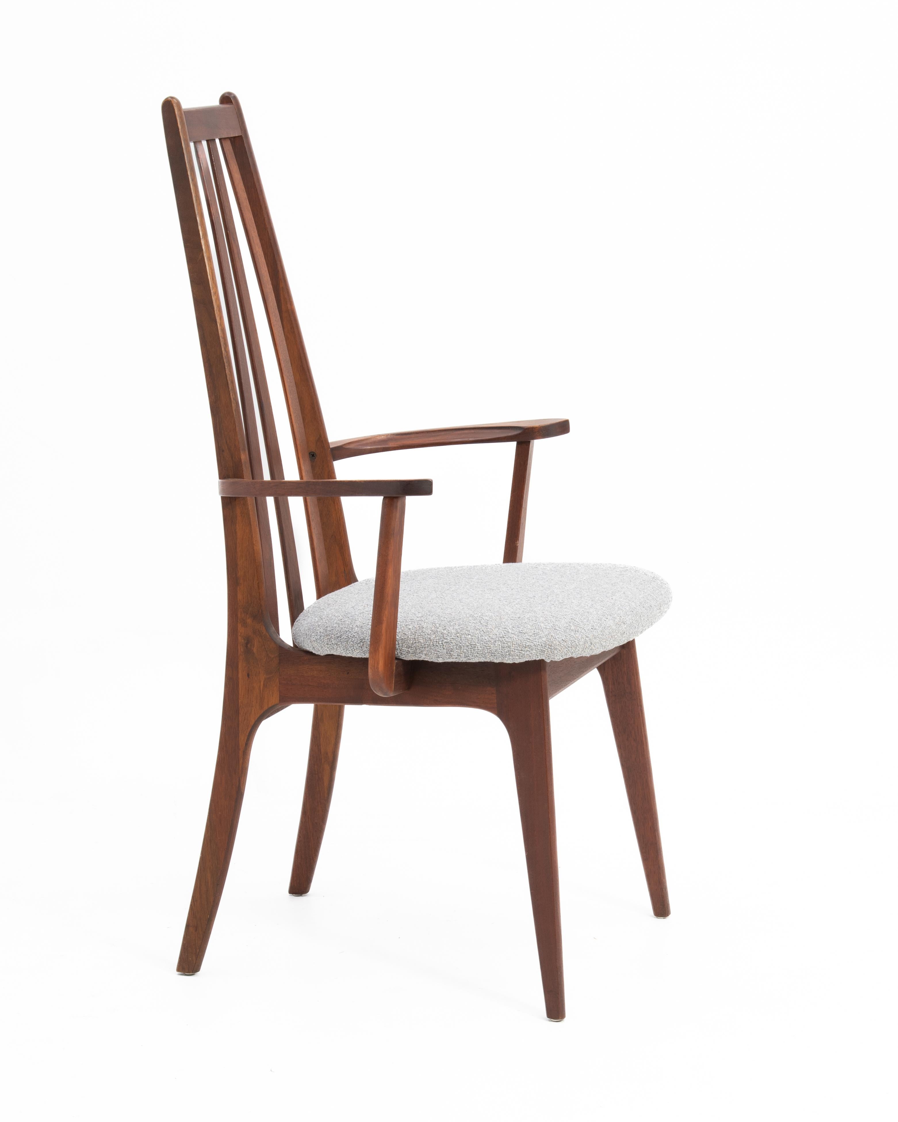 Henry P. Glass Richbilt MFG Pearsall Esszimmerstühle aus Nussbaumholz mit hoher Rückenlehne, 4er-Set im Angebot 4