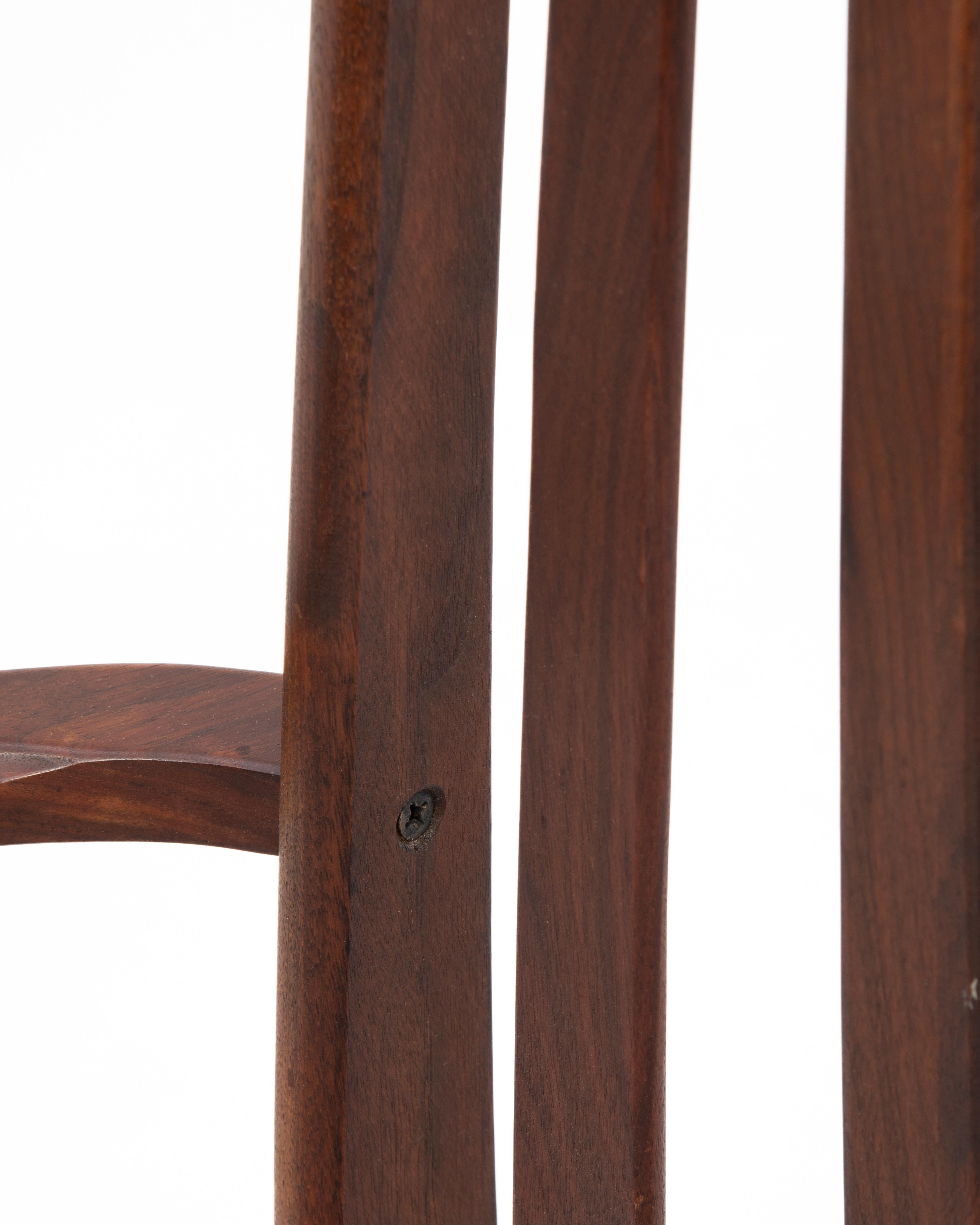 Henry P. Glass Richbilt MFG Pearsall Esszimmerstühle aus Nussbaumholz mit hoher Rückenlehne, 4er-Set im Angebot 8