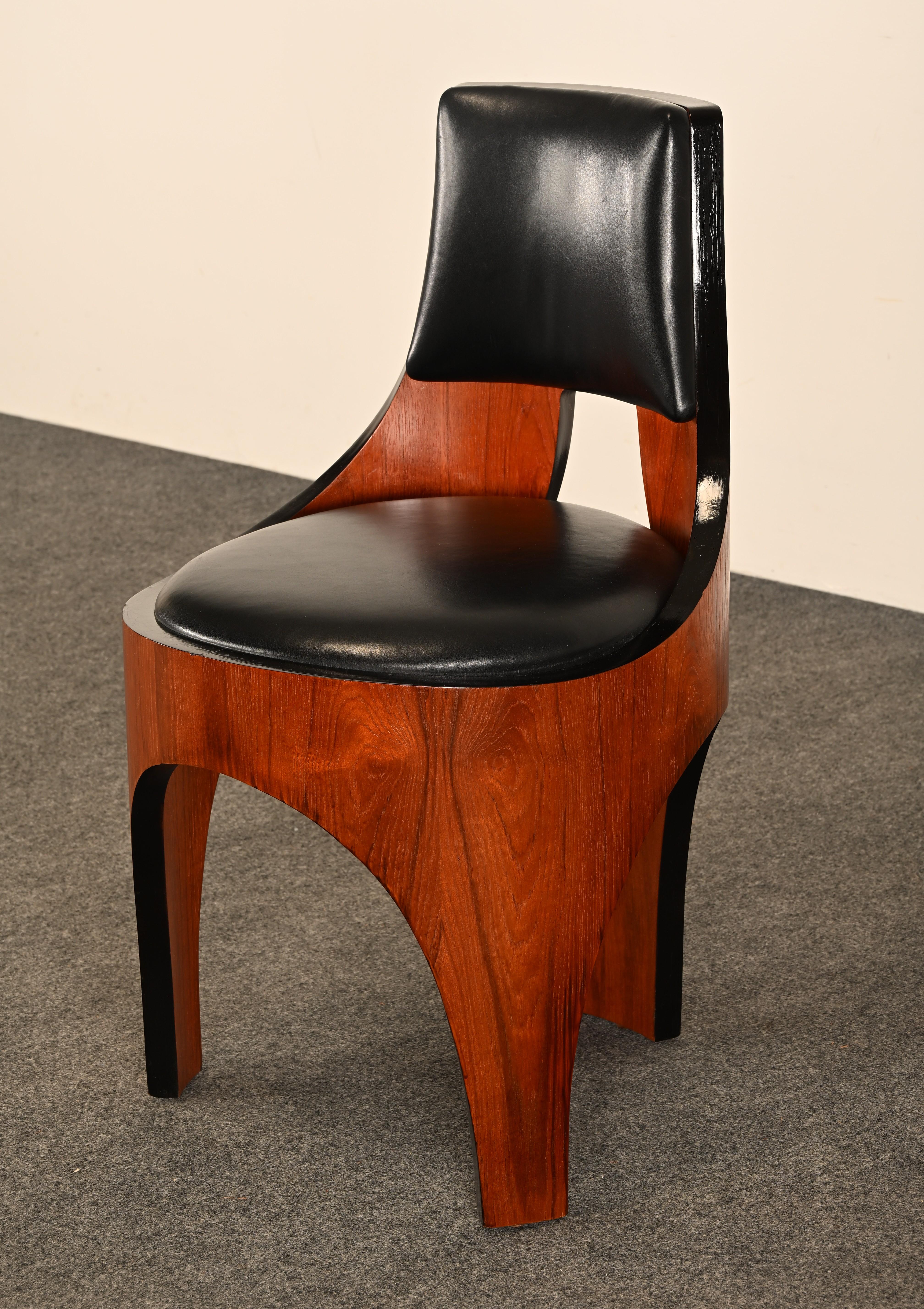 Henry P. Glass Dreibeiniger Stuhl aus Nussbaum und Leder, 1950er Jahre (Mitte des 20. Jahrhunderts) im Angebot