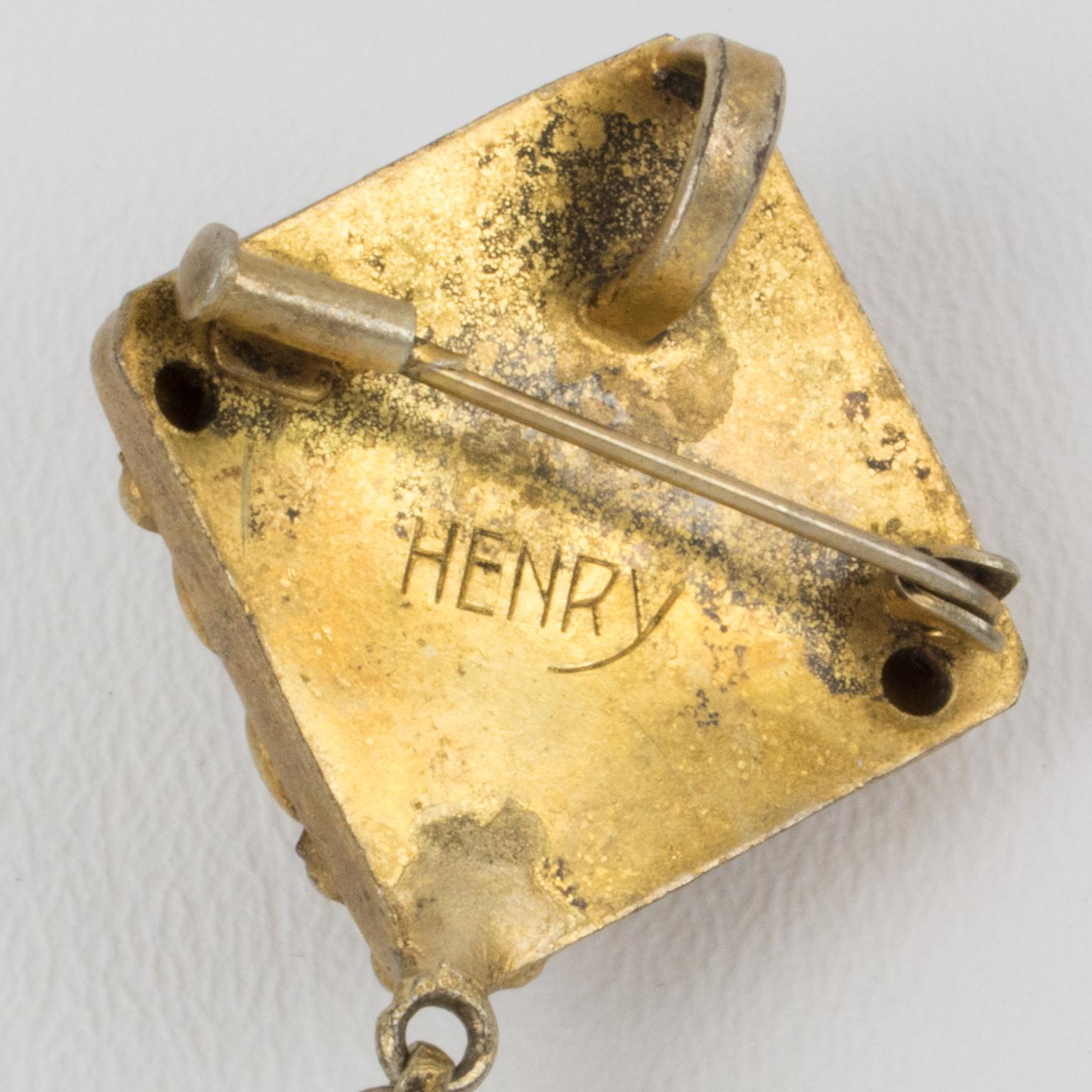 Broche medieval de bronce Henry Perichon con cabujones de vidrio colado en venta 2