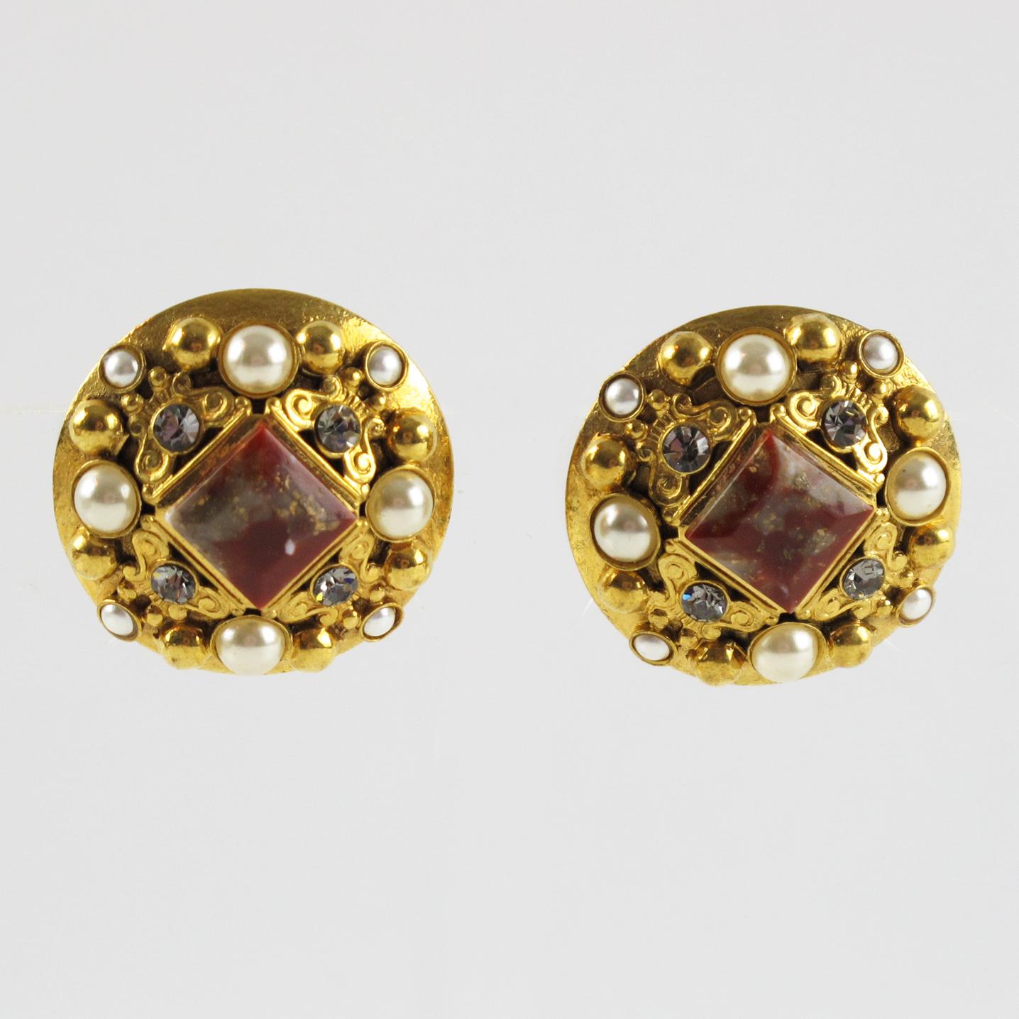 Médiéval Henry Perichon Clips d'oreilles en métal doré ornés de bijoux en vente