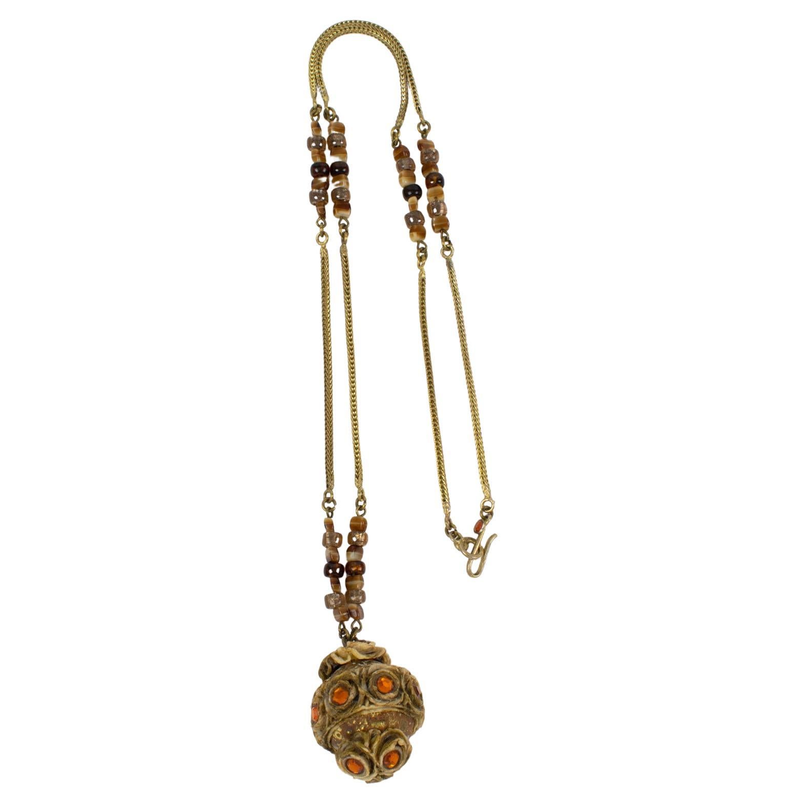 Henry Perichon Collier chaîne serpentine avec pendentif en forme de clou orné de bijoux en vente