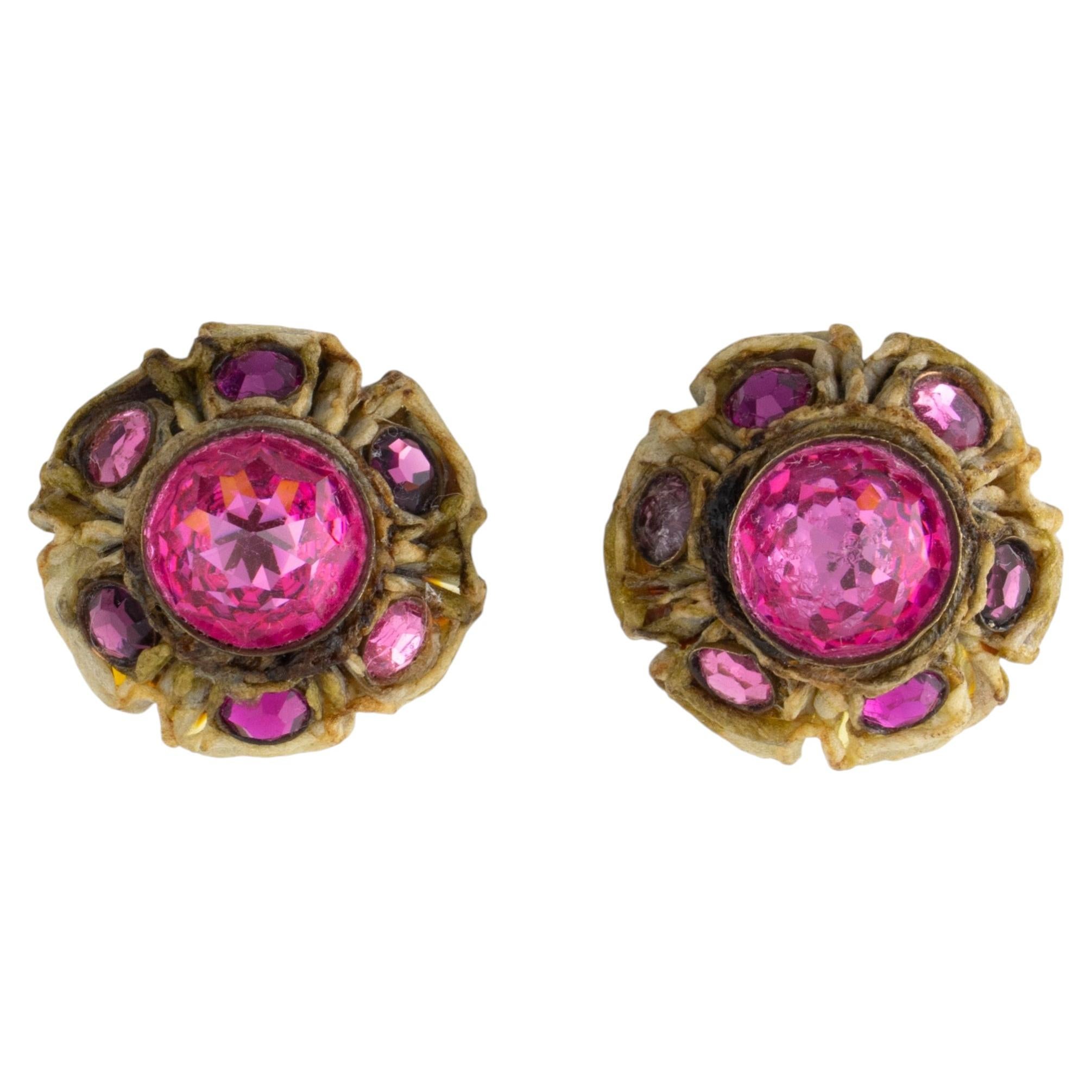 Henry Perichon Talosel Clip-Ohrringe mit rosa Kristall Cabochons im Angebot