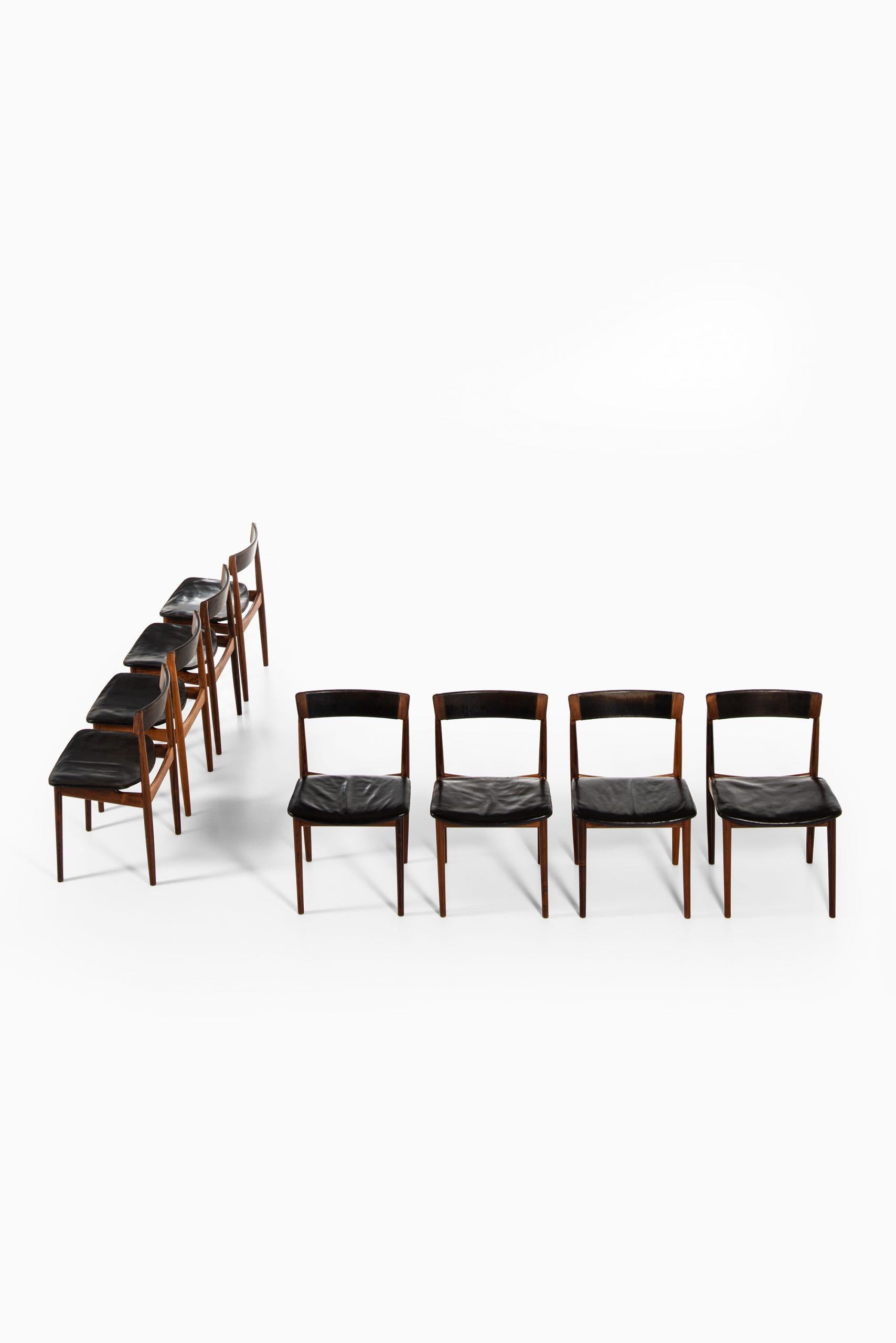 Rare ensemble de 8 chaises de salle à manger modèle 39 conçu par Henry Rosengren Hansen. Produit par Brande møbelfabrik au Danemark.