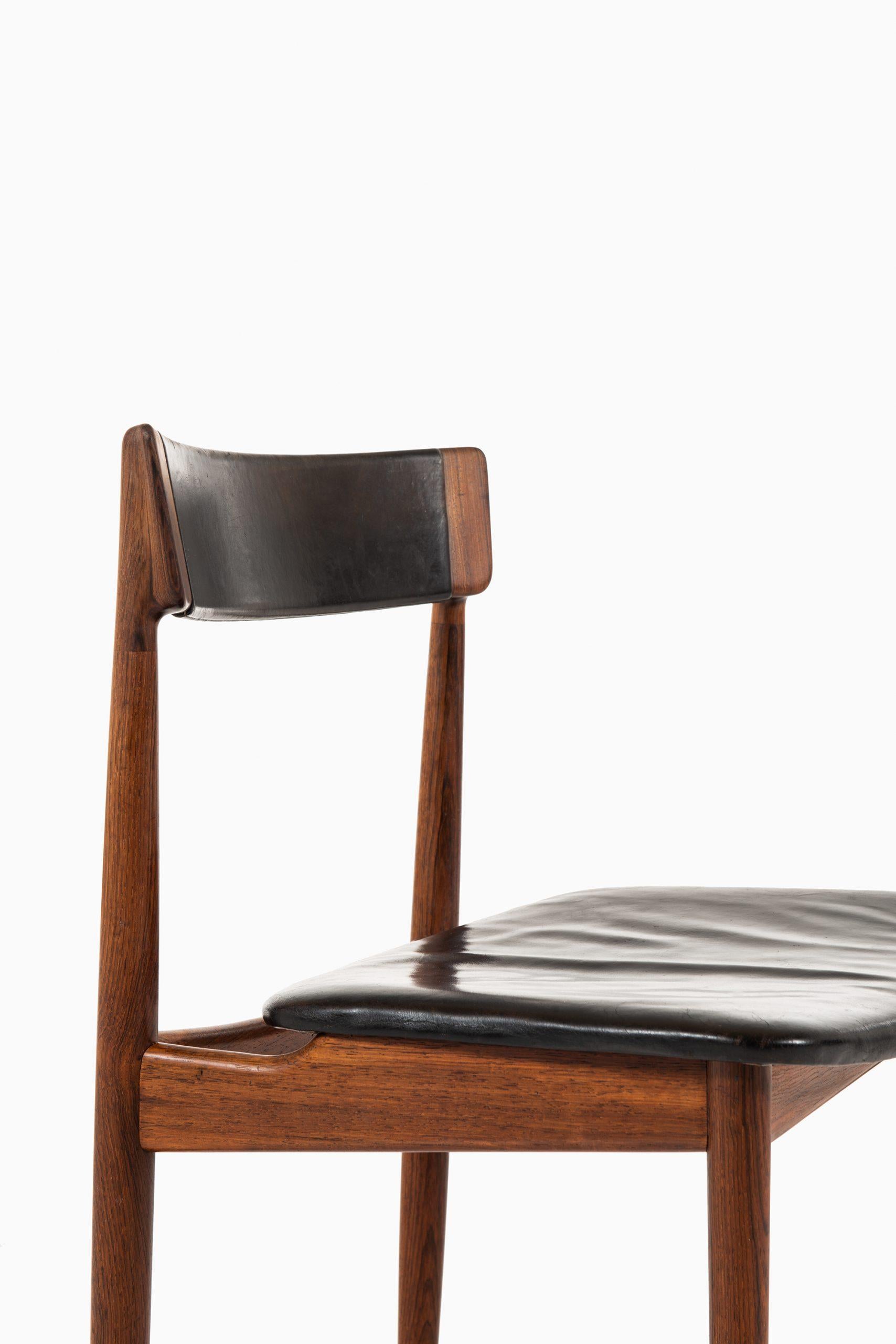 Scandinavian Modern Henry Rosengren Hansen Dining Chairs Model 39 Produced by Brande Møbelfabrik For Sale