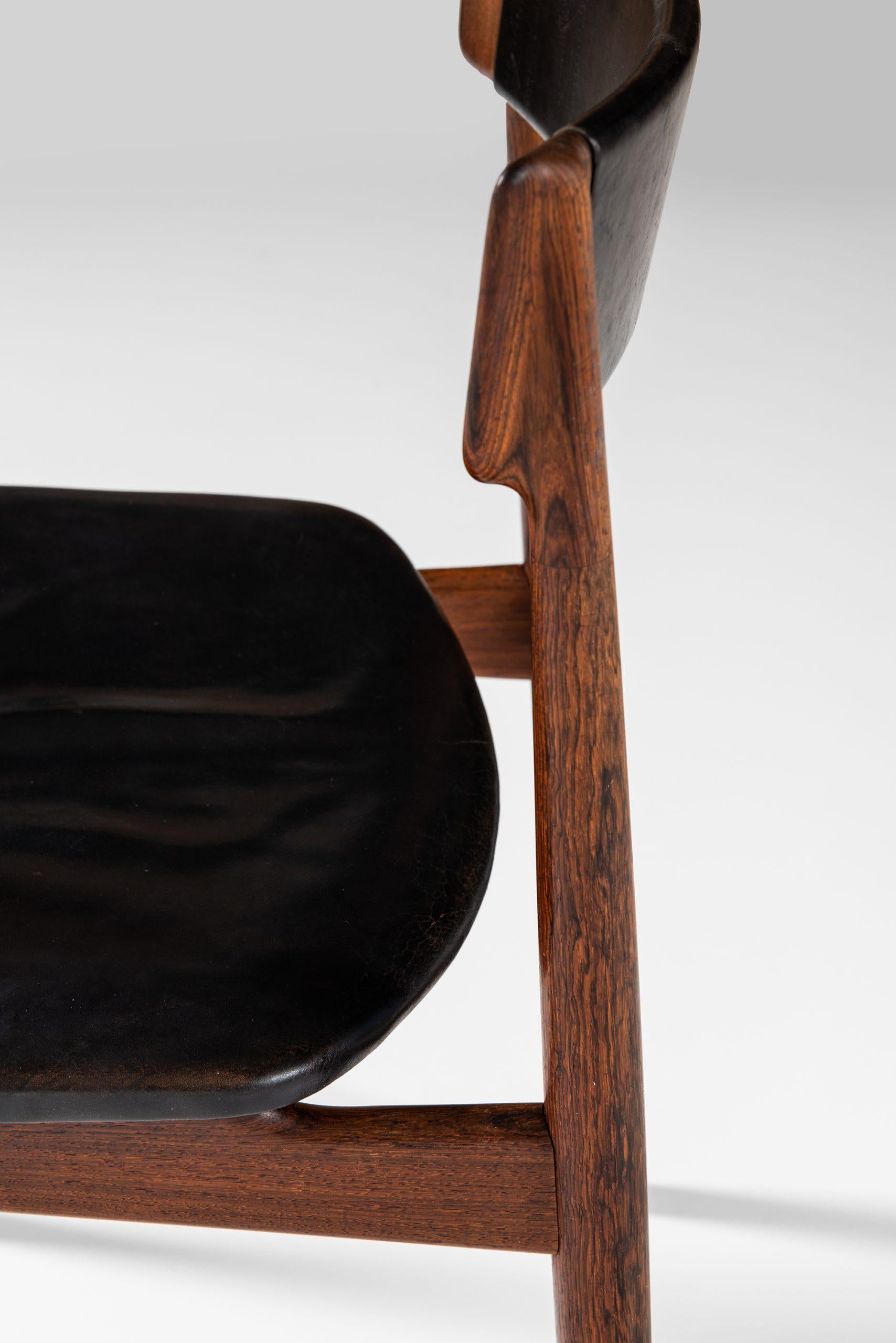 Leather Henry Rosengren Hansen Dining Chairs Model 39 Produced by Brande Møbelfabrik For Sale