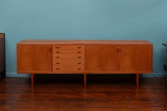 Henry Rosengren Hansen grande crédence en teck