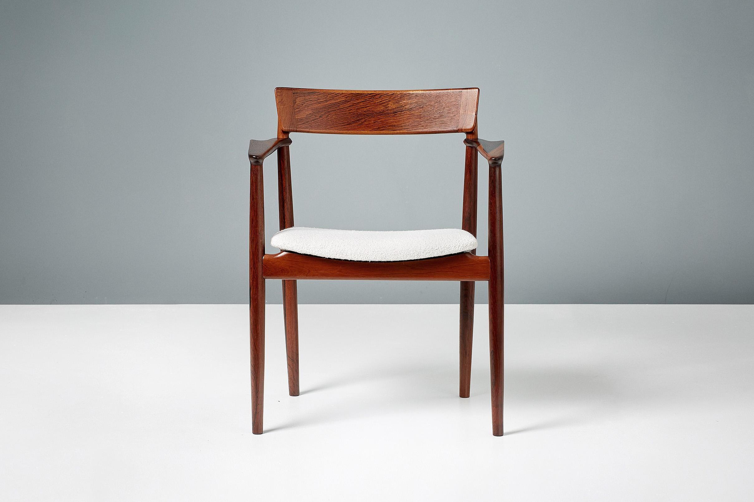 Milieu du XXe siècle Henry Rosengren Hansen fauteuil en bois de rose et tissu bouclé, 1960 en vente