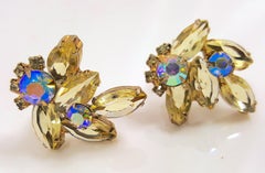 Orecchini a clip Schreiner NY 1950s 22 Cristalli AB e PiecrustSetPaleYellow incastonati