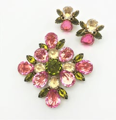Henry Schreiner NY broche de couleur rose et verte avec clips d'oreille assortis 1960s