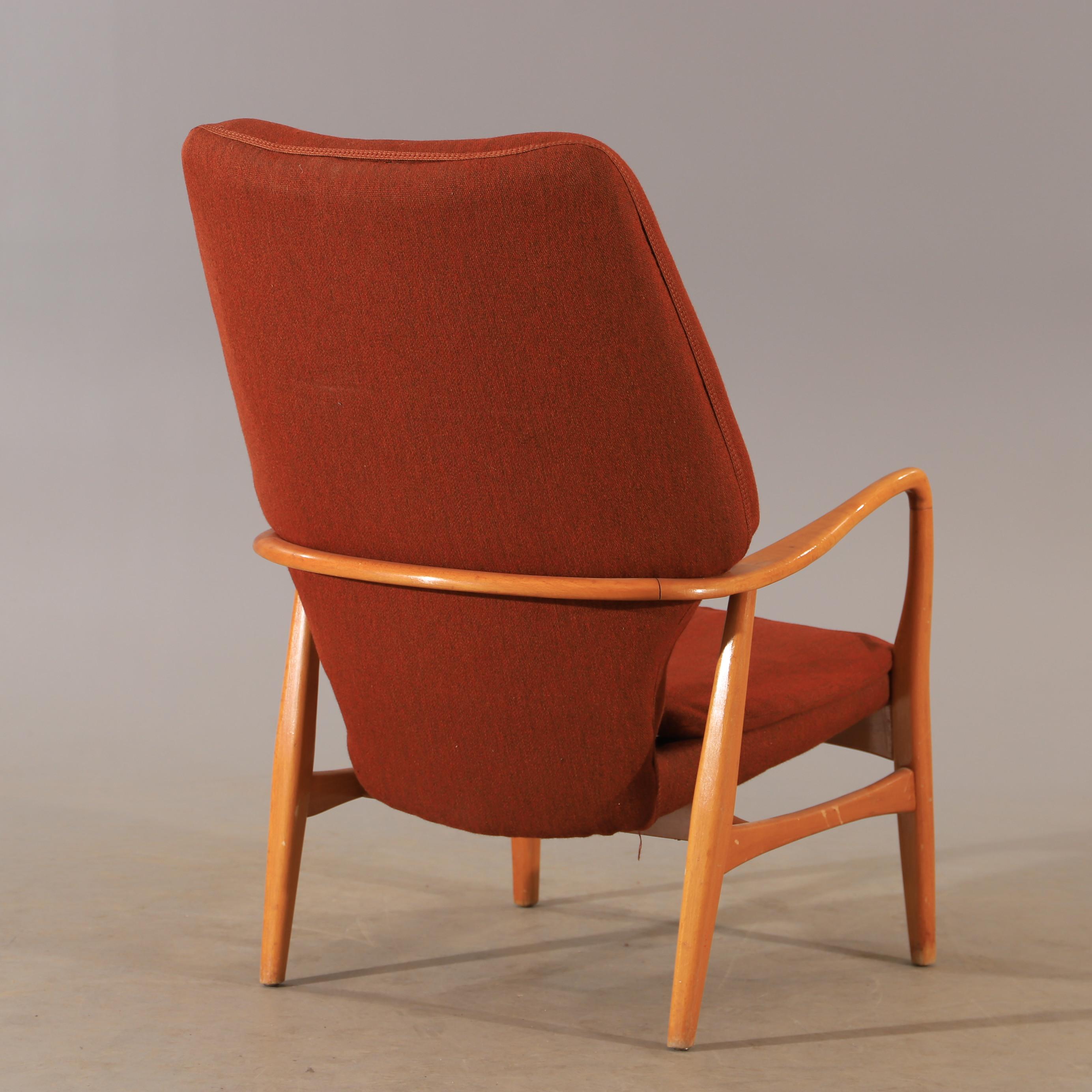 Rare fauteuil Ms-6 d'Acton Schubell et Ib Madsen, recouvert d'un tissu orange d'origine. Fabriqué par Madsen et Schubell, Danemark, années 1950.

Bon état.
